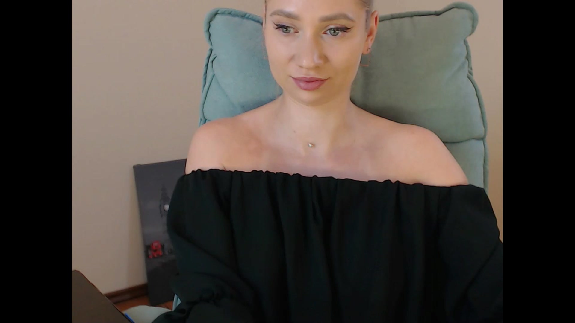 Gallery image thumbnail from Miss_Sylvia's myfreecams stream on, 07/09/2025, 17:14 image 3 of 20