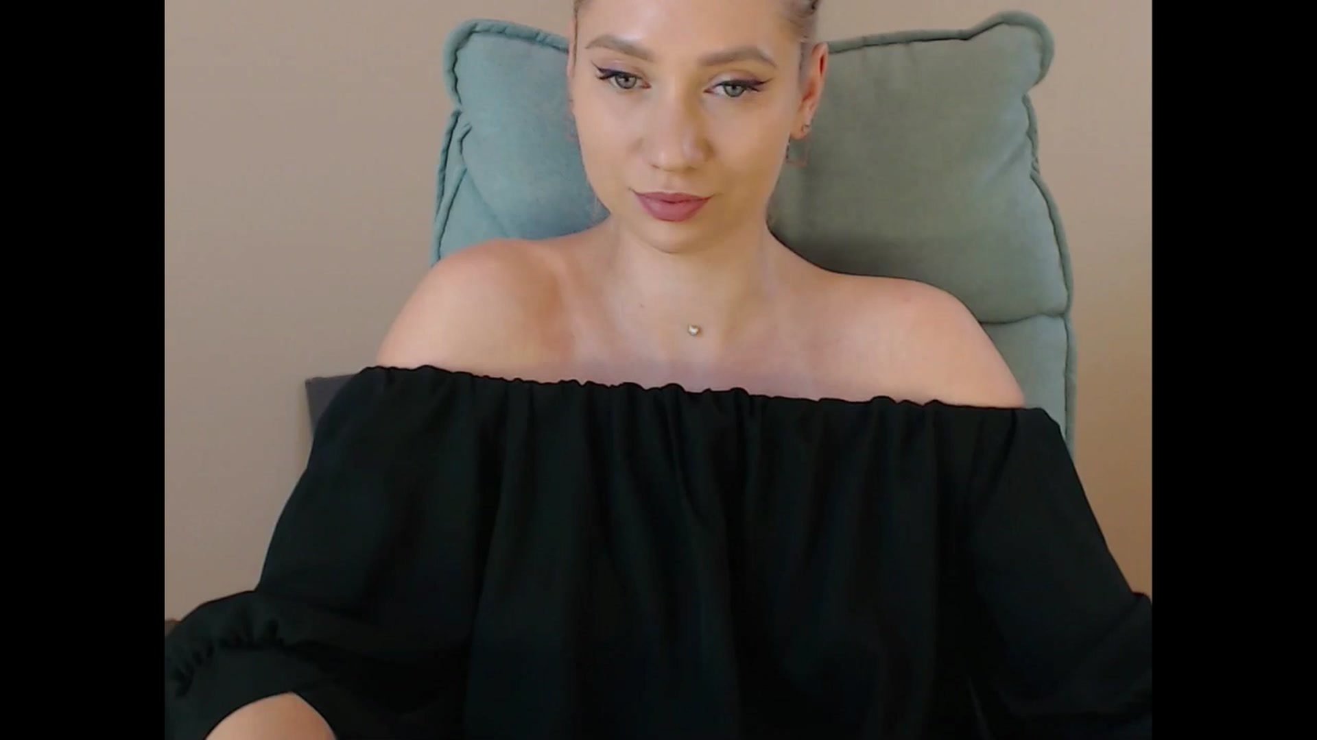Gallery image thumbnail from Miss_Sylvia's myfreecams stream on, 07/09/2025, 17:14 image 18 of 20