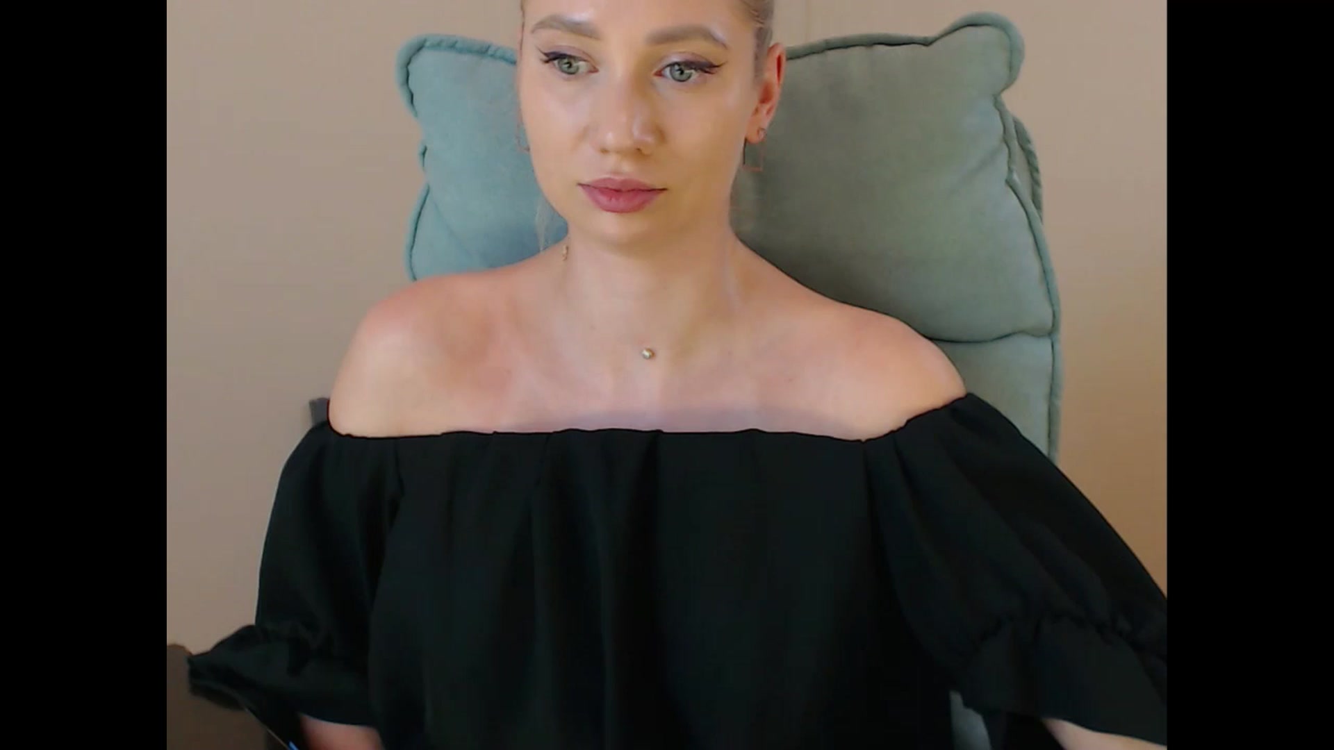 Gallery image thumbnail from Miss_Sylvia's myfreecams stream on, 07/09/2025, 19:08 image 17 of 20
