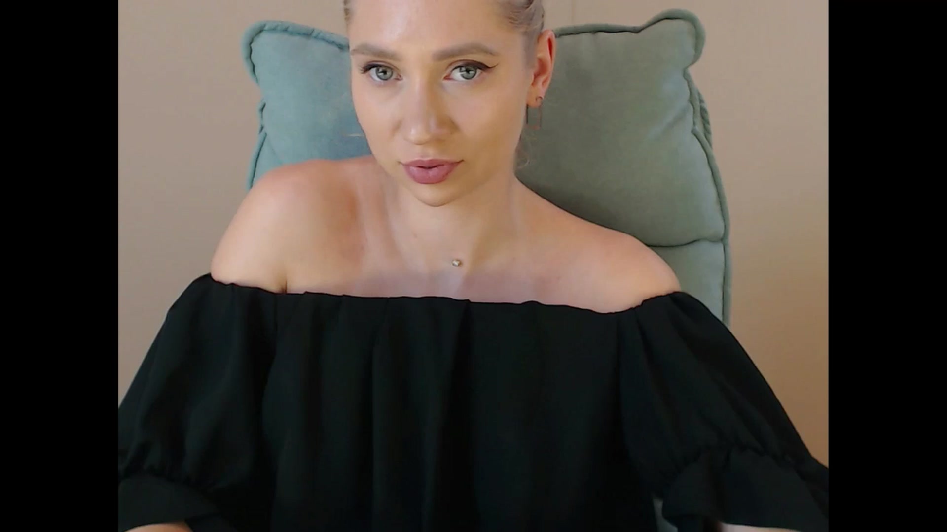 Gallery image thumbnail from Miss_Sylvia's myfreecams stream on, 07/09/2025, 19:08 image 11 of 20