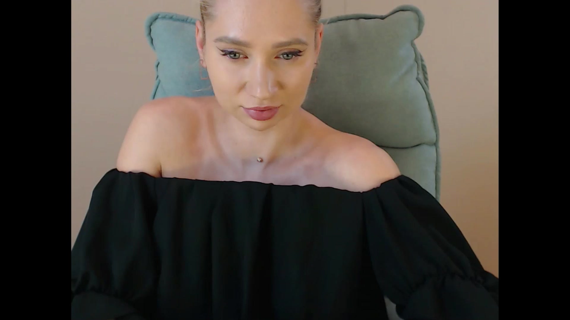 Gallery image thumbnail from Miss_Sylvia's myfreecams stream on, 07/09/2025, 19:08 image 10 of 20