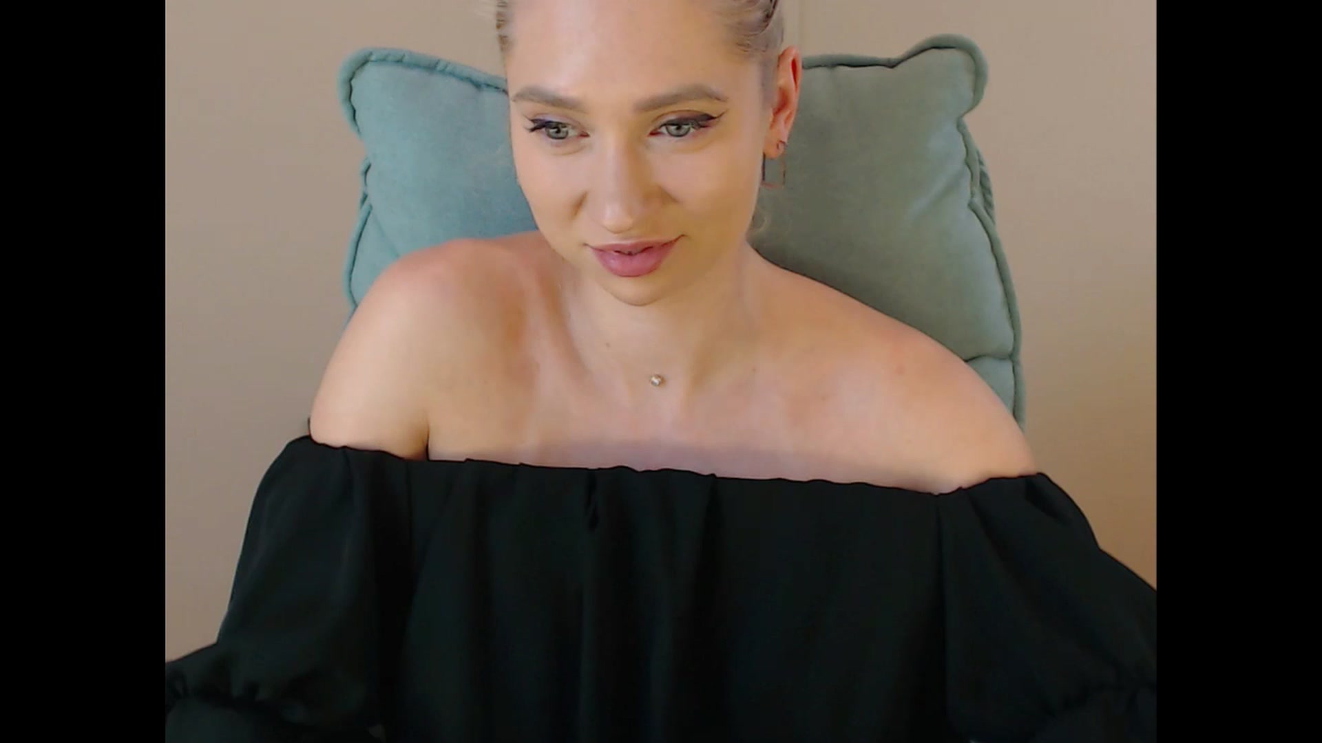 Gallery image thumbnail from Miss_Sylvia's myfreecams stream on, 07/09/2025, 19:08 image 2 of 20