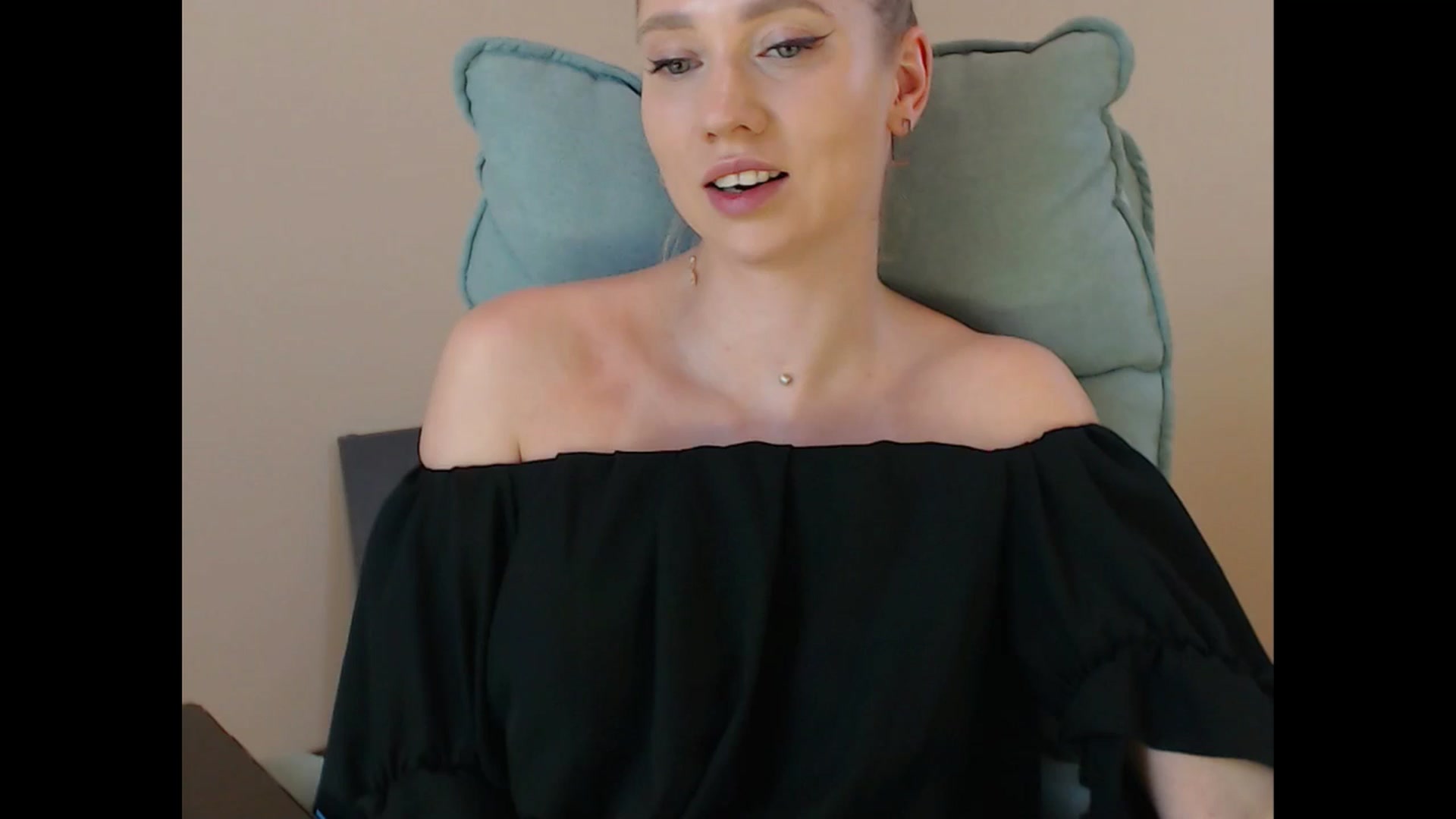 Gallery image thumbnail from Miss_Sylvia's myfreecams stream on, 07/09/2025, 19:08 image 20 of 20