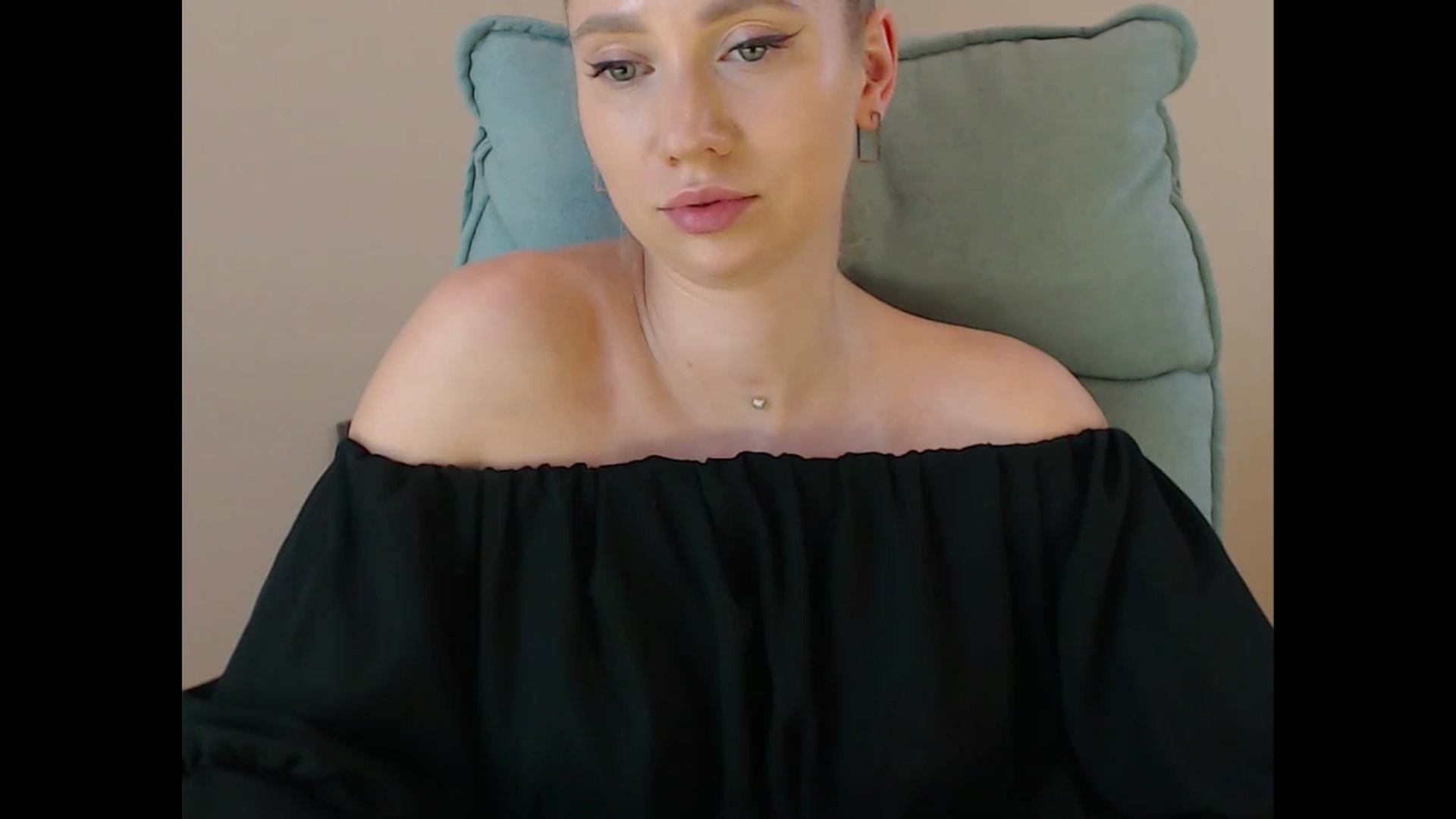 Gallery image thumbnail from Miss_Sylvia's myfreecams stream on, 07/09/2025, 20:10 image 7 of 20
