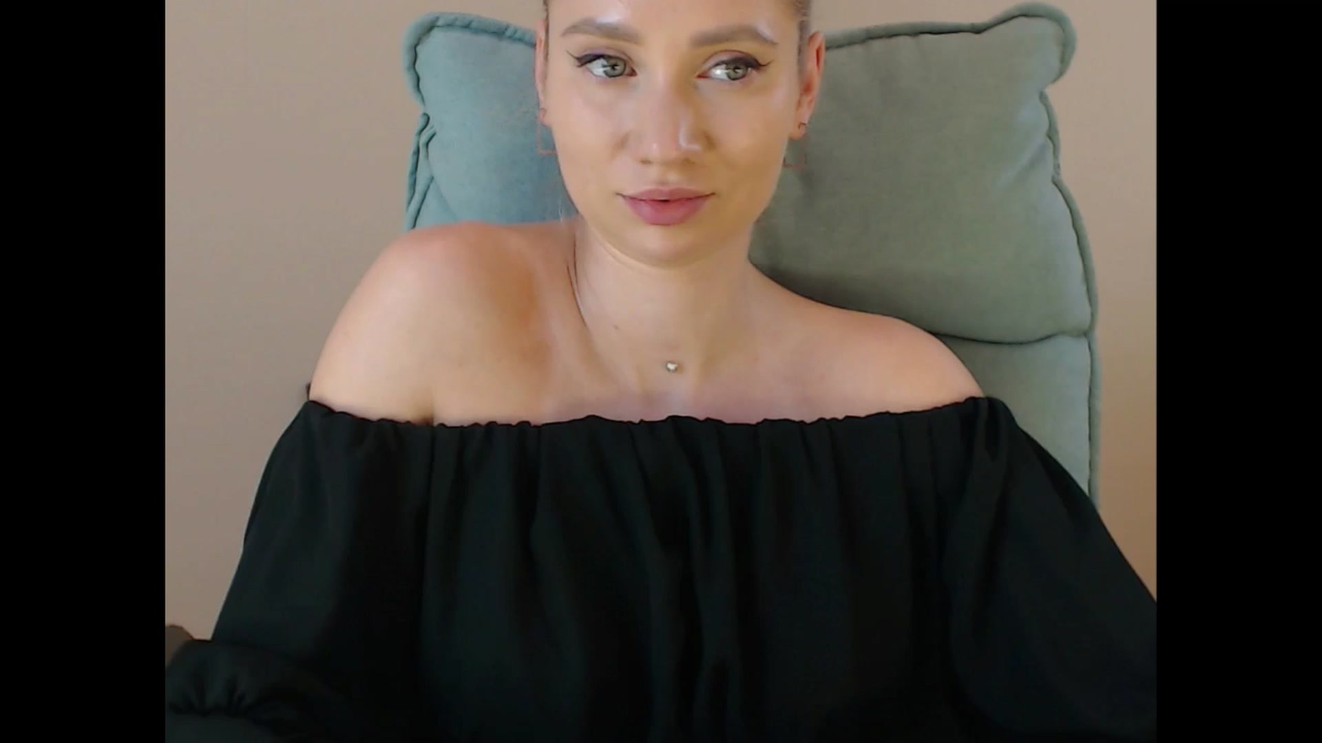 Gallery image thumbnail from Miss_Sylvia's myfreecams stream on, 07/09/2025, 20:10 image 14 of 20