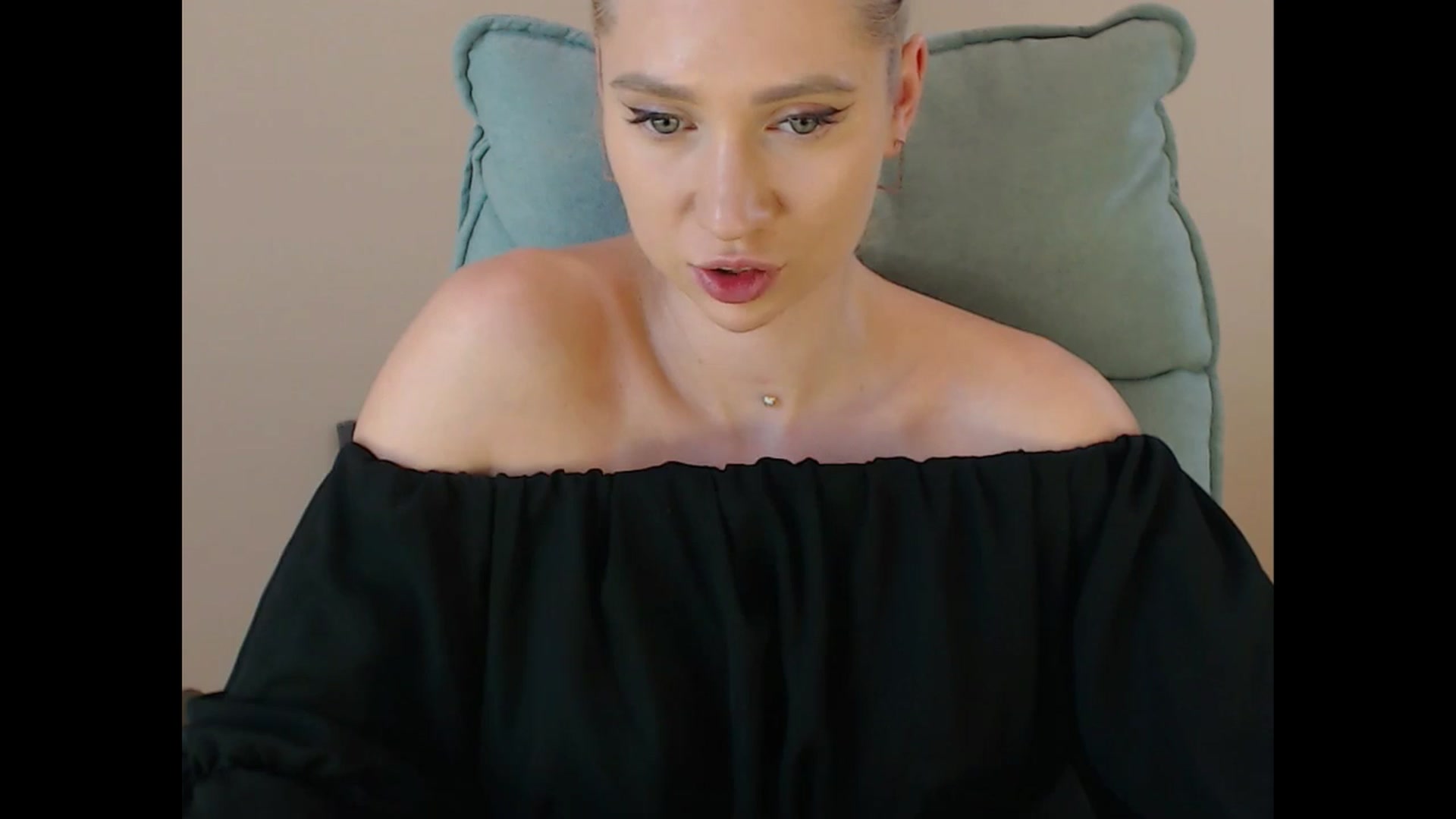 Gallery image thumbnail from Miss_Sylvia's myfreecams stream on, 07/09/2025, 20:10 image 6 of 20