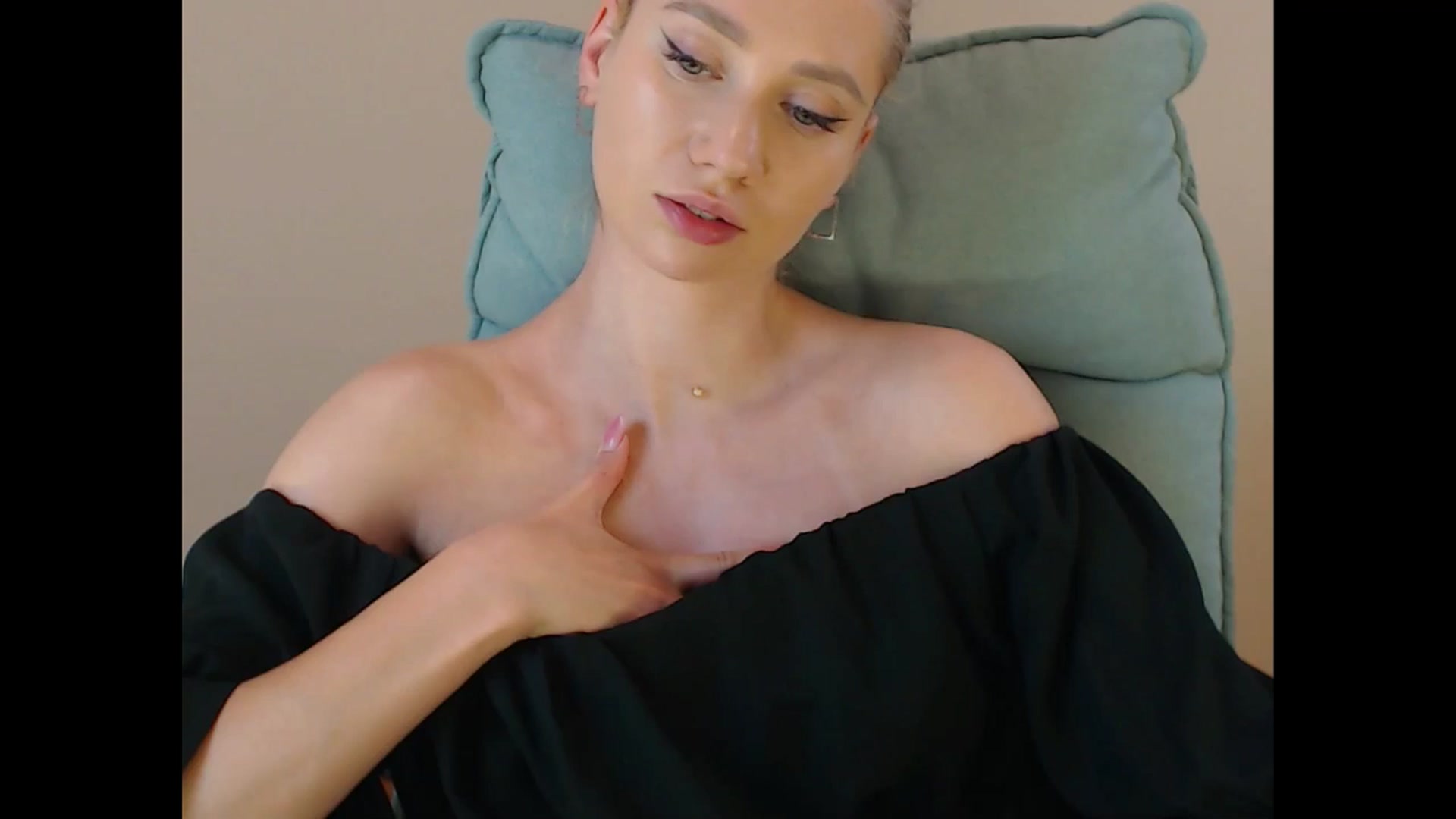 Gallery image thumbnail from Miss_Sylvia's myfreecams stream on, 07/09/2025, 20:10 image 20 of 20