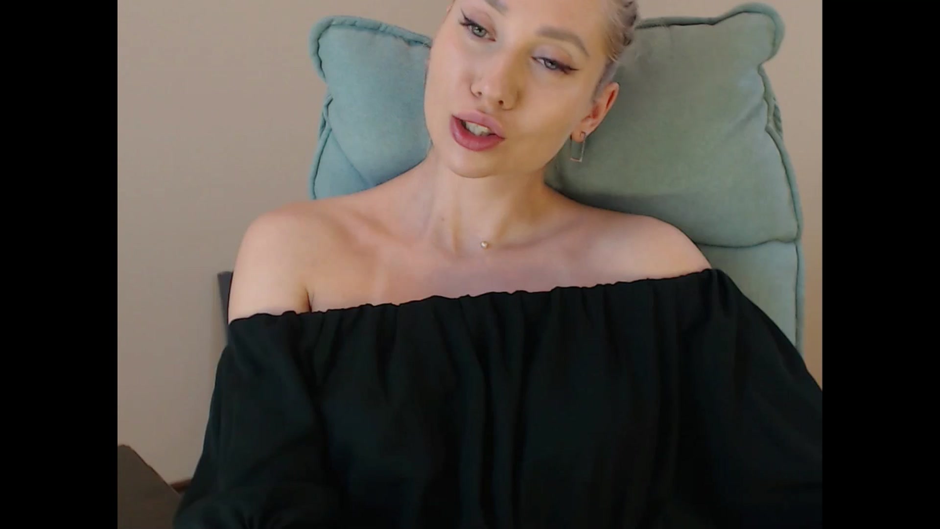 Gallery image thumbnail from Miss_Sylvia's myfreecams stream on, 07/09/2025, 20:10 image 19 of 20