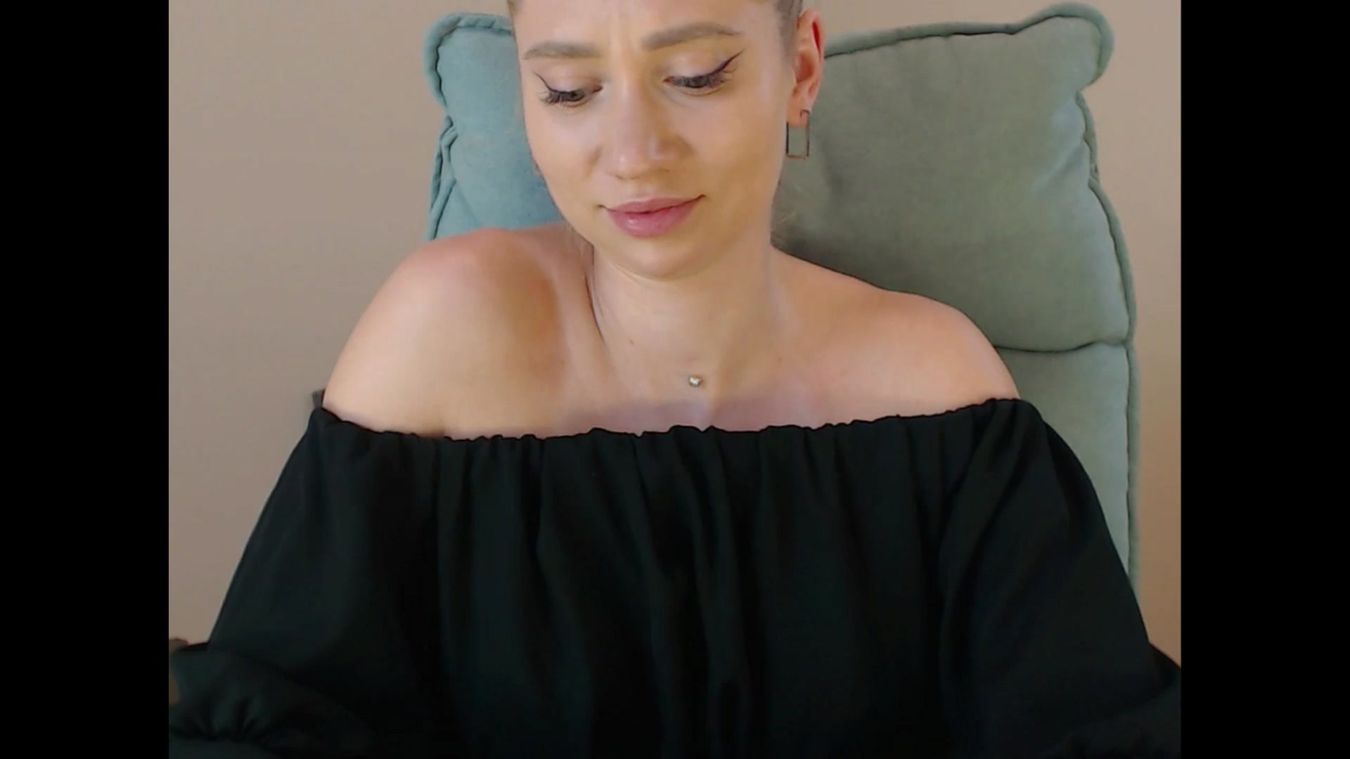 Gallery image thumbnail from Miss_Sylvia's myfreecams stream on, 07/09/2025, 20:10 image 10 of 20
