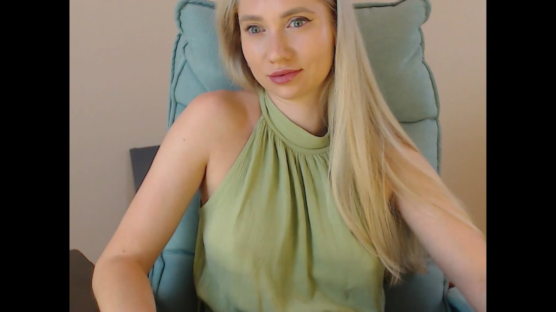 Gallery image thumbnail from Miss_Sylvia's myfreecams stream on, 07/10/2025, 15:09 image 10 of 20