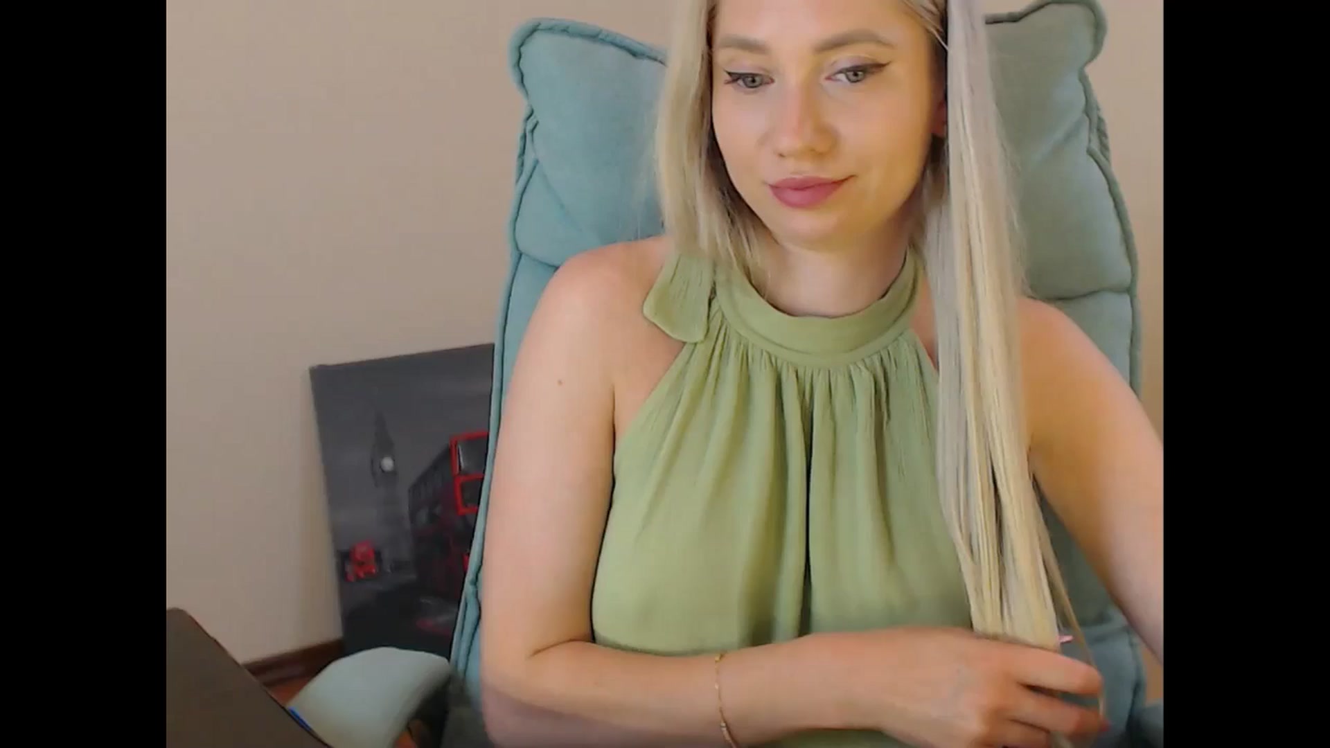 Gallery image thumbnail from Miss_Sylvia's myfreecams stream on, 07/10/2025, 17:09 image 18 of 20