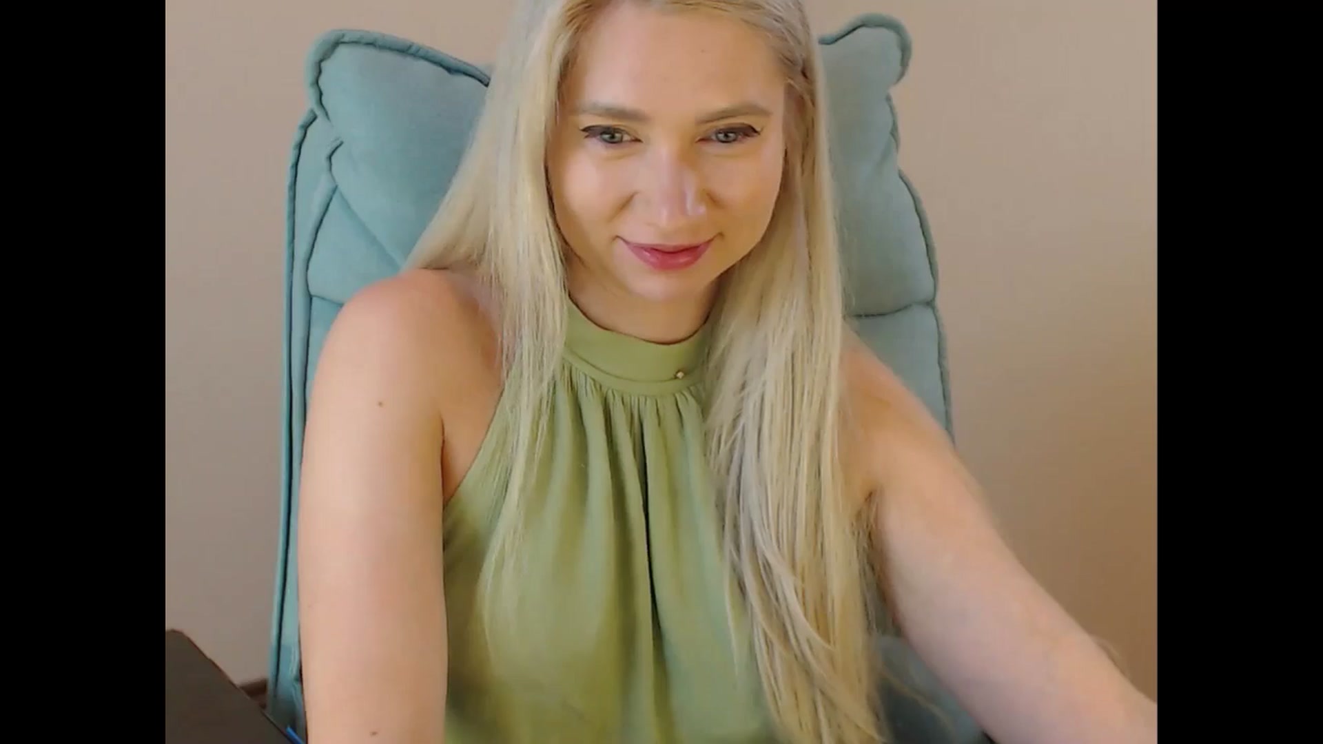 Gallery image thumbnail from Miss_Sylvia's myfreecams stream on, 07/10/2025, 18:00 image 14 of 20