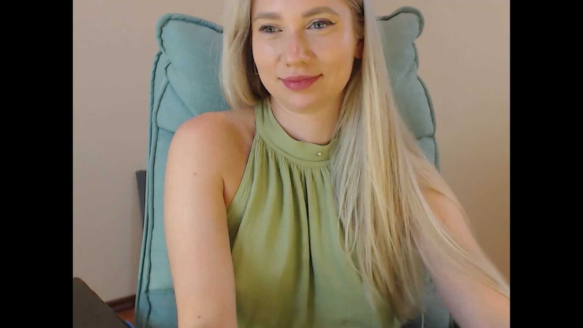 Gallery image thumbnail from Miss_Sylvia's myfreecams stream on, 07/10/2025, 18:00 image 2 of 20