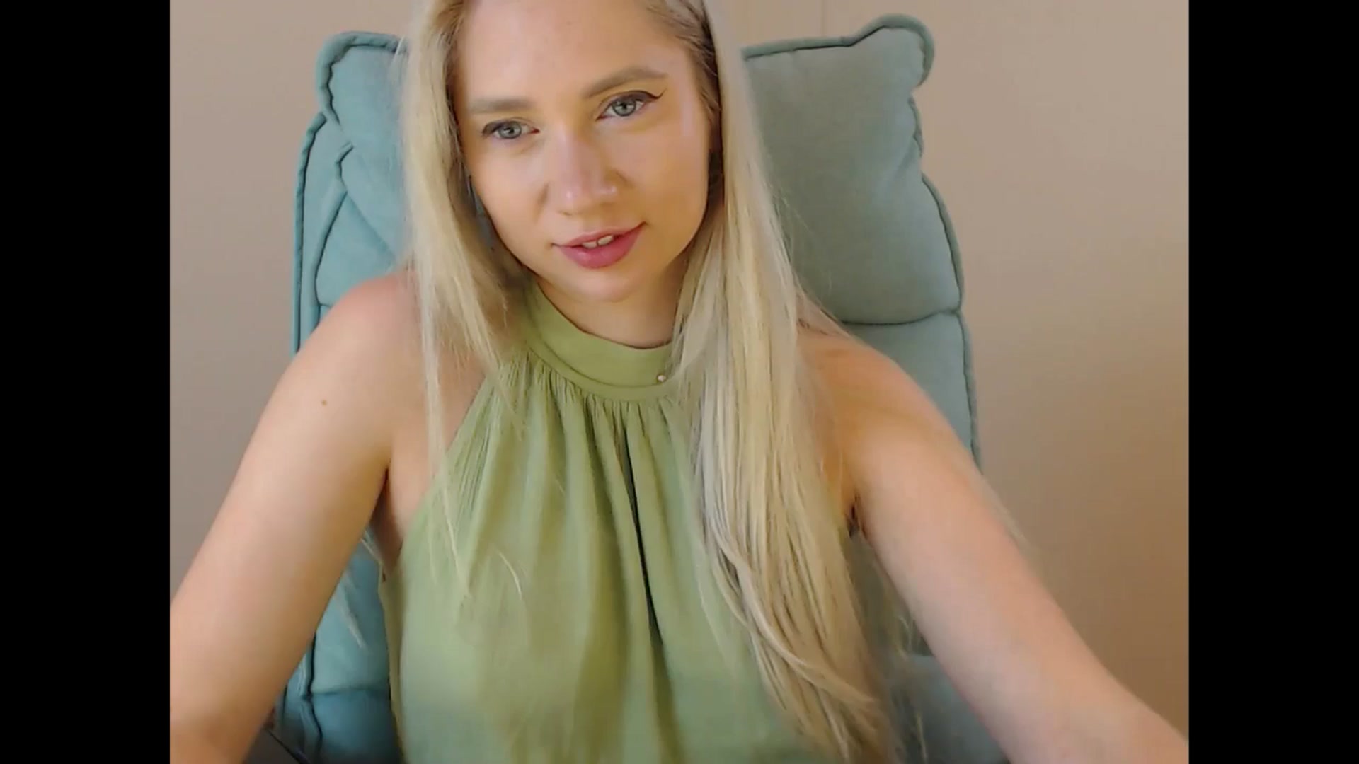 Gallery image thumbnail from Miss_Sylvia's myfreecams stream on, 07/10/2025, 18:00 image 15 of 20