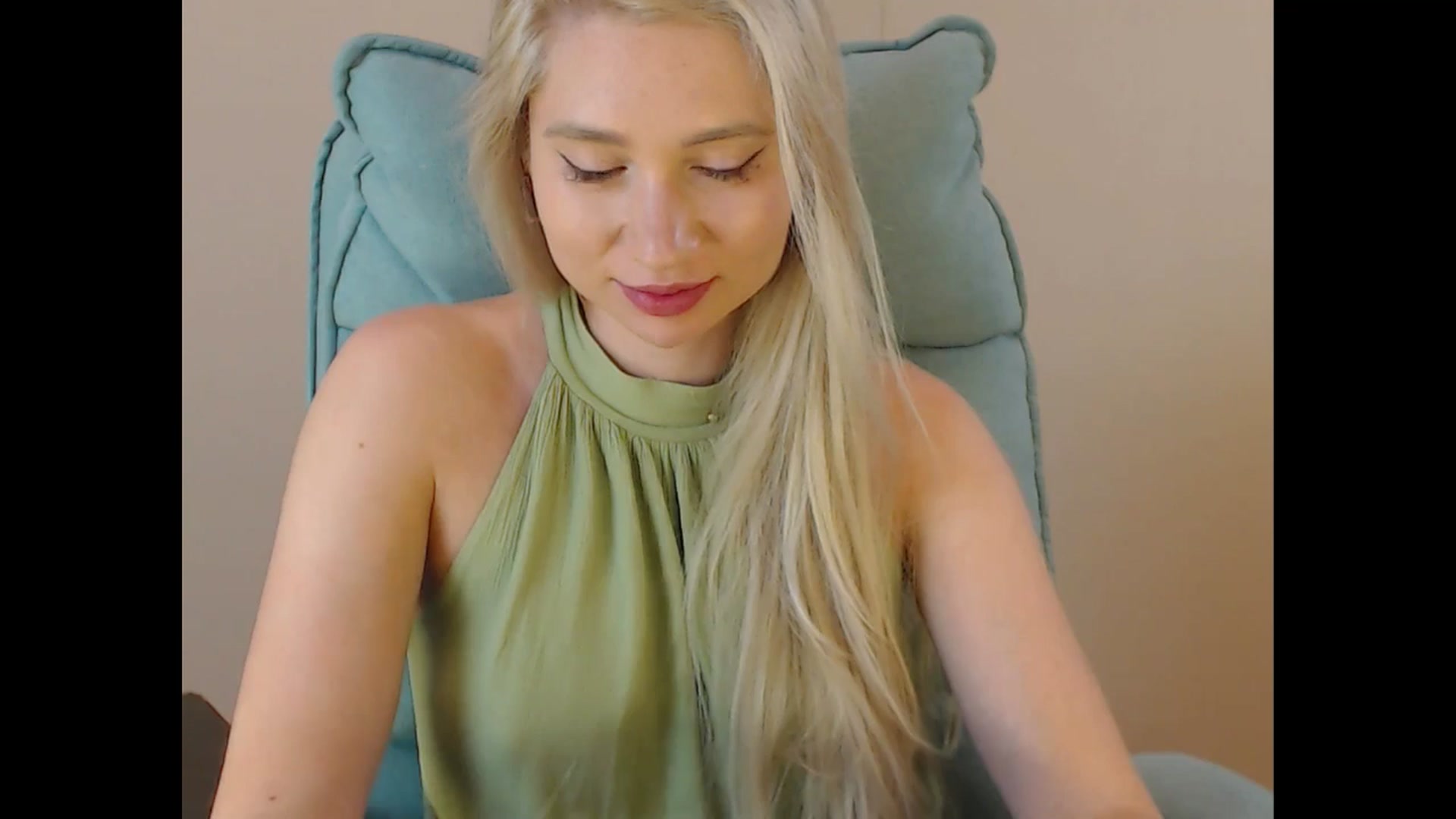 Gallery image thumbnail from Miss_Sylvia's myfreecams stream on, 07/10/2025, 18:00 image 16 of 20