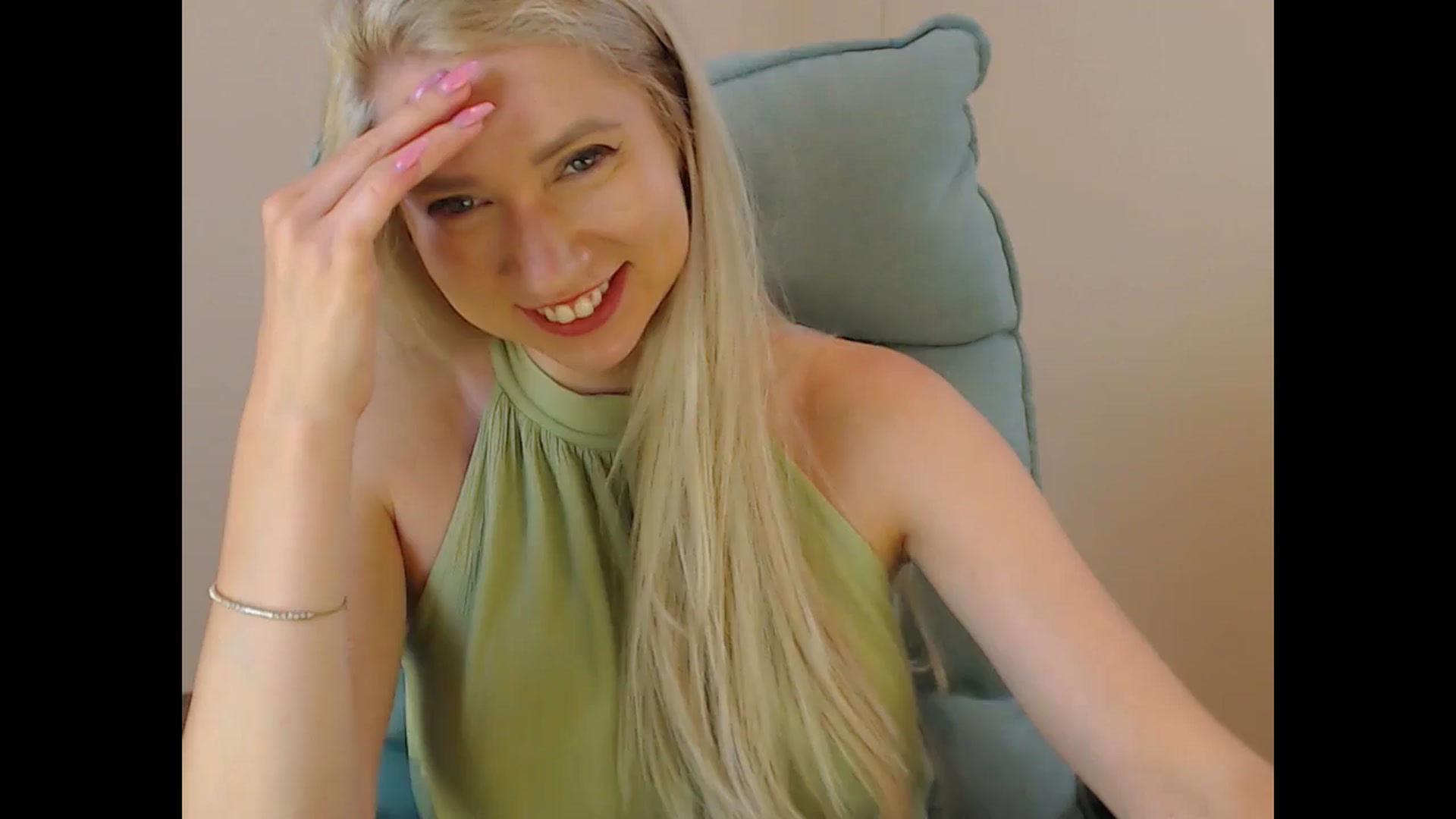 Gallery image thumbnail from Miss_Sylvia's myfreecams stream on, 07/10/2025, 18:00 image 19 of 20