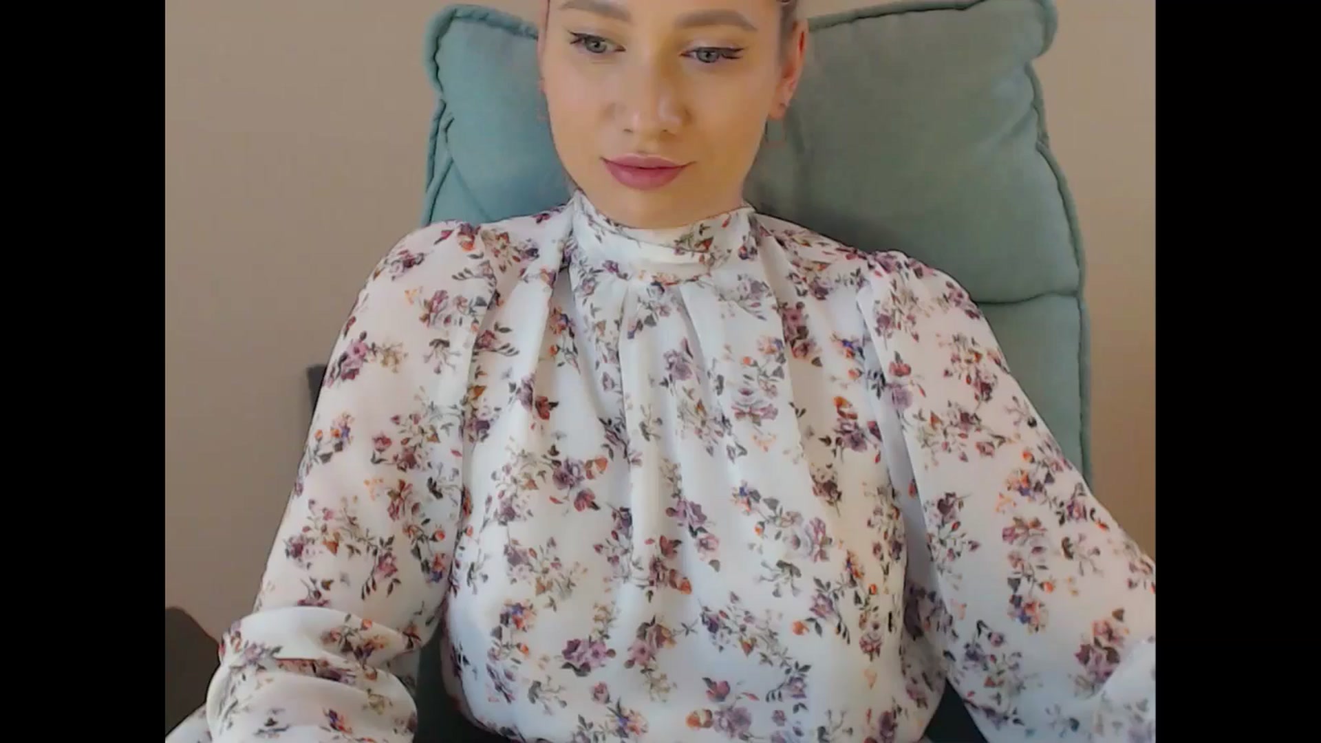 Gallery image thumbnail from Miss_Sylvia's myfreecams stream on, 07/11/2025, 17:02 image 17 of 20