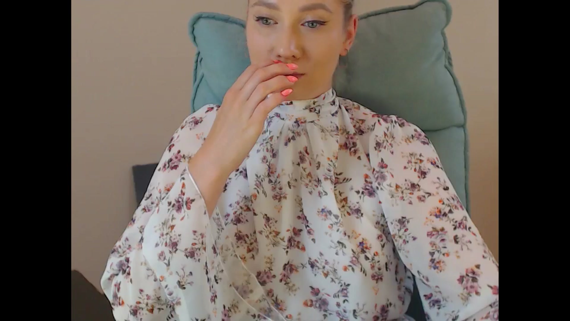 Gallery image thumbnail from Miss_Sylvia's myfreecams stream on, 07/11/2025, 17:39 image 4 of 20