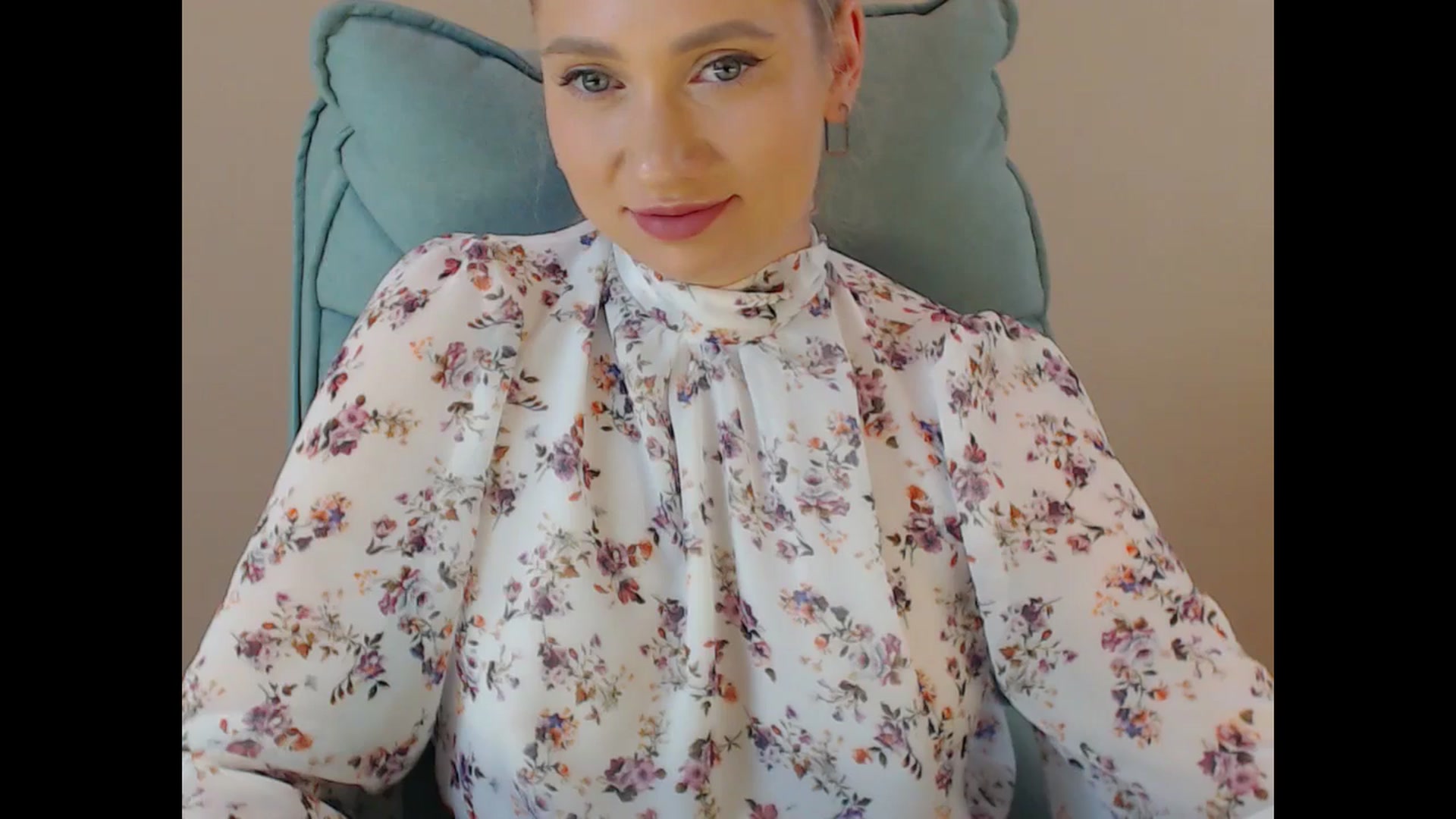 Gallery image thumbnail from Miss_Sylvia's myfreecams stream on, 07/11/2025, 19:40 image 9 of 20