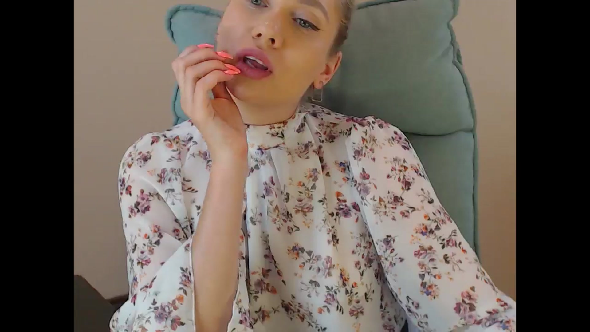 Gallery image thumbnail from Miss_Sylvia's myfreecams stream on, 07/11/2025, 19:40 image 18 of 20