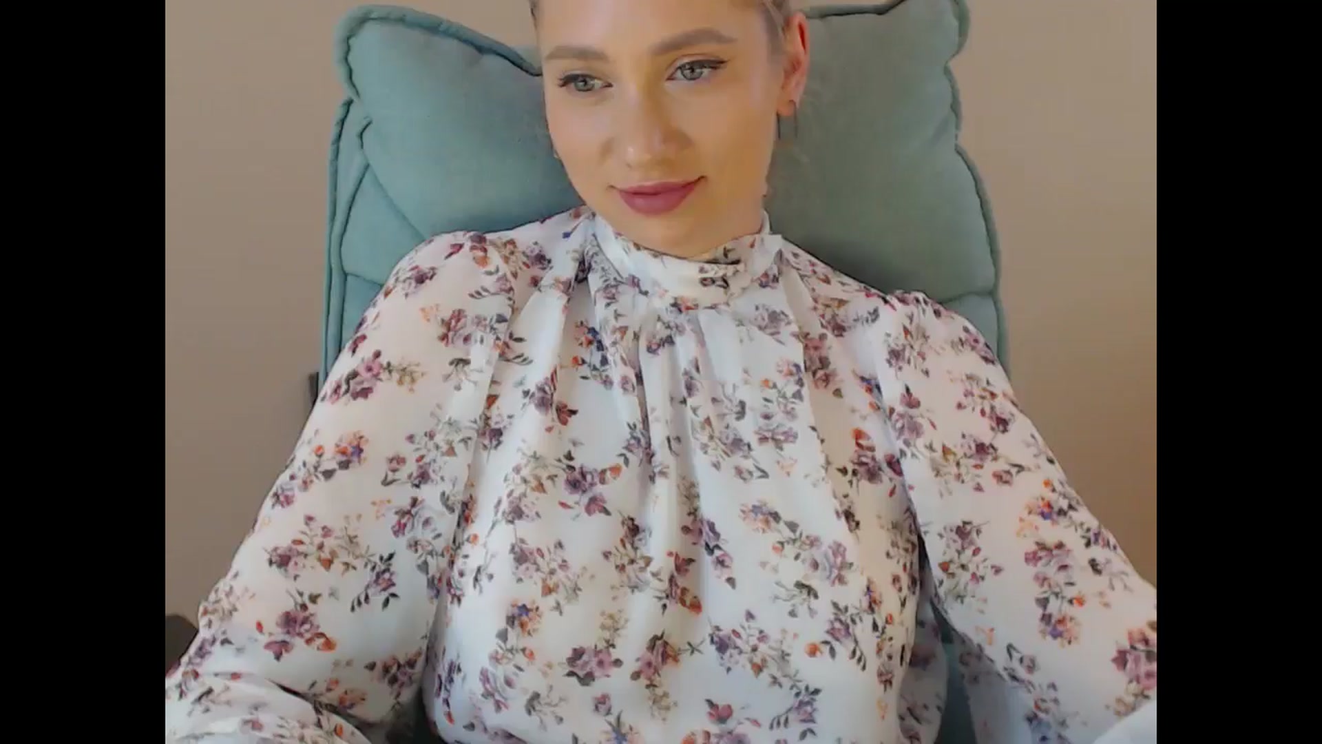 Gallery image thumbnail from Miss_Sylvia's myfreecams stream on, 07/11/2025, 19:40 image 12 of 20