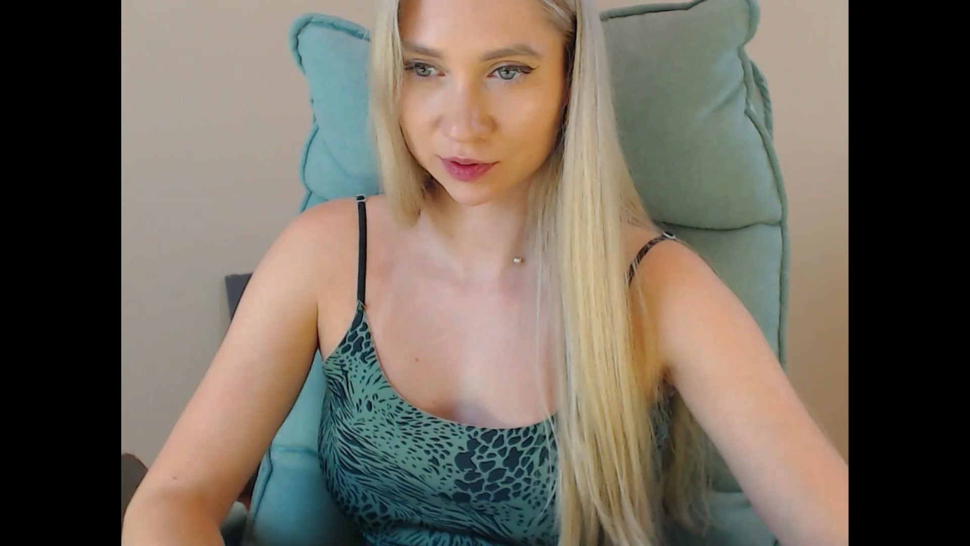 Gallery image thumbnail from Miss_Sylvia's myfreecams stream on, 07/12/2025, 16:59 image 6 of 20