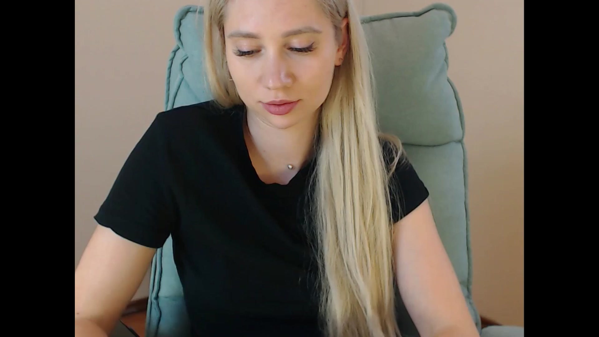 Gallery image thumbnail from Miss_Sylvia's myfreecams stream on, 07/16/2025, 17:38 image 17 of 20