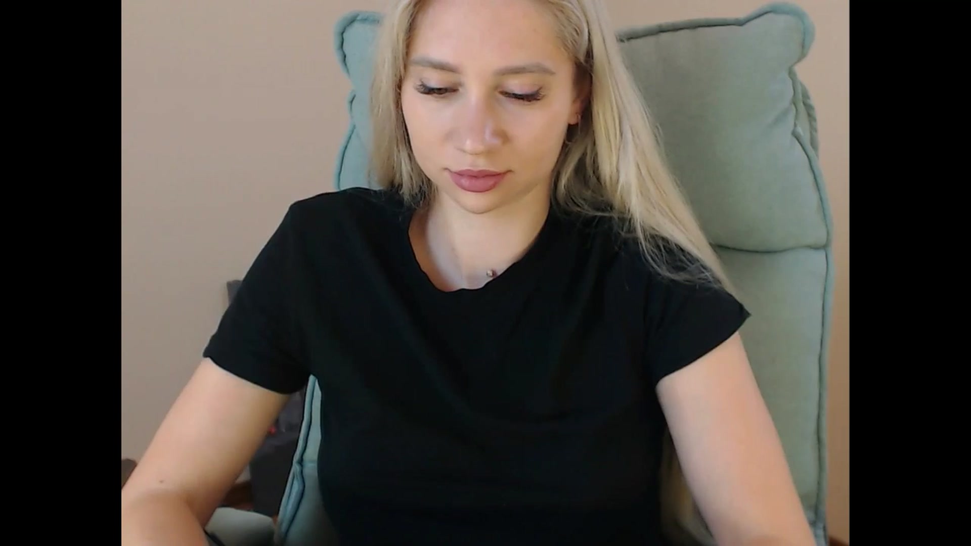Gallery image thumbnail from Miss_Sylvia's myfreecams stream on, 07/16/2025, 17:38 image 4 of 20