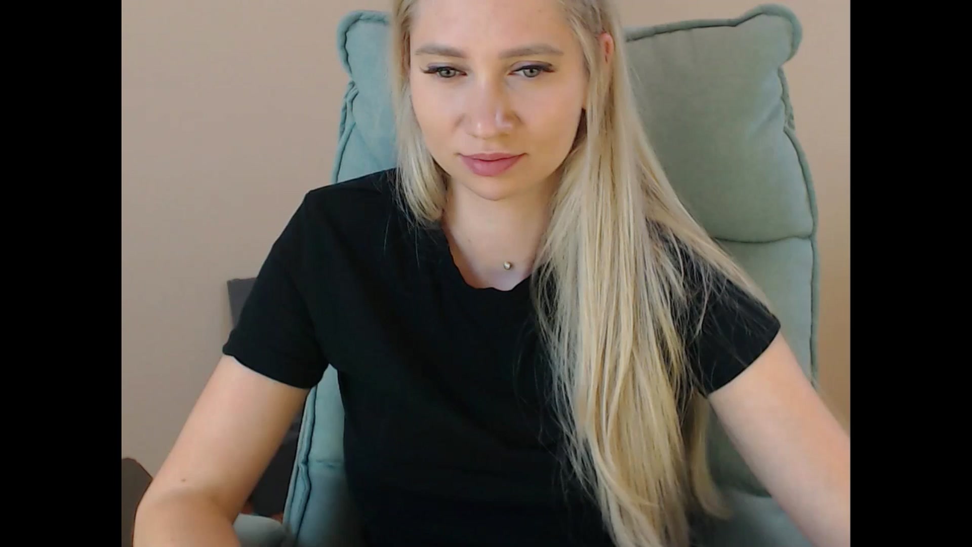Gallery image thumbnail from Miss_Sylvia's myfreecams stream on, 07/16/2025, 17:38 image 16 of 20
