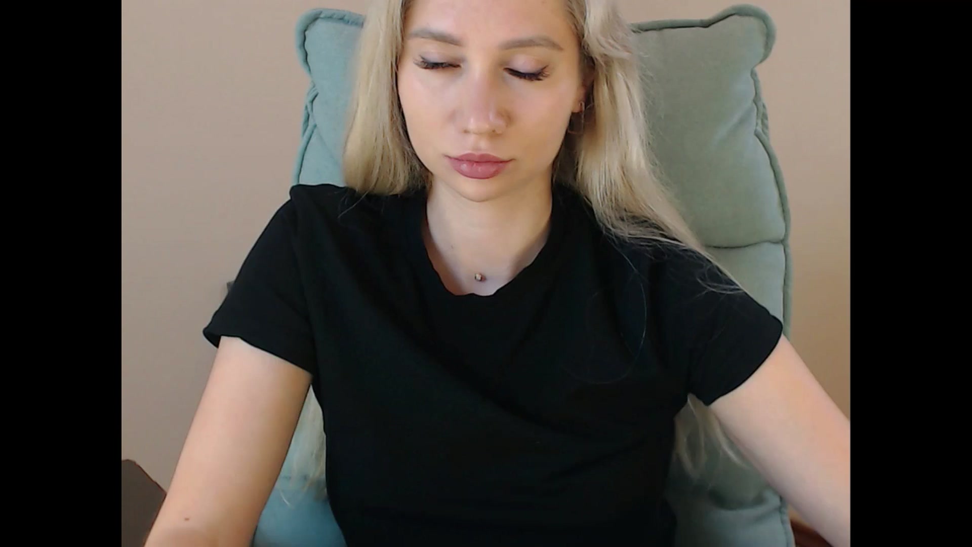 Gallery image thumbnail from Miss_Sylvia's myfreecams stream on, 07/16/2025, 17:38 image 1 of 20