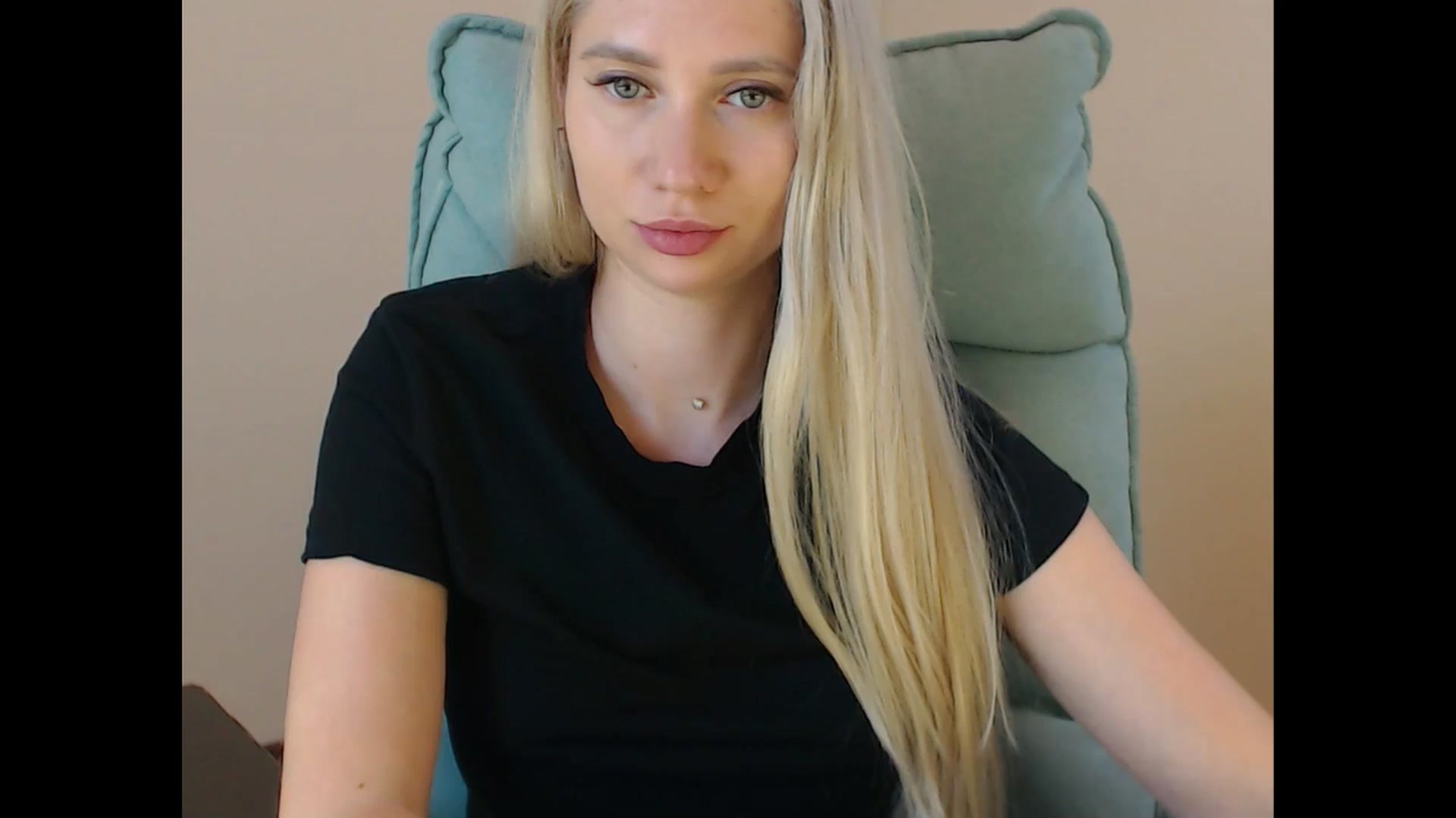 Gallery image thumbnail from Miss_Sylvia's myfreecams stream on, 07/16/2025, 17:38 image 18 of 20