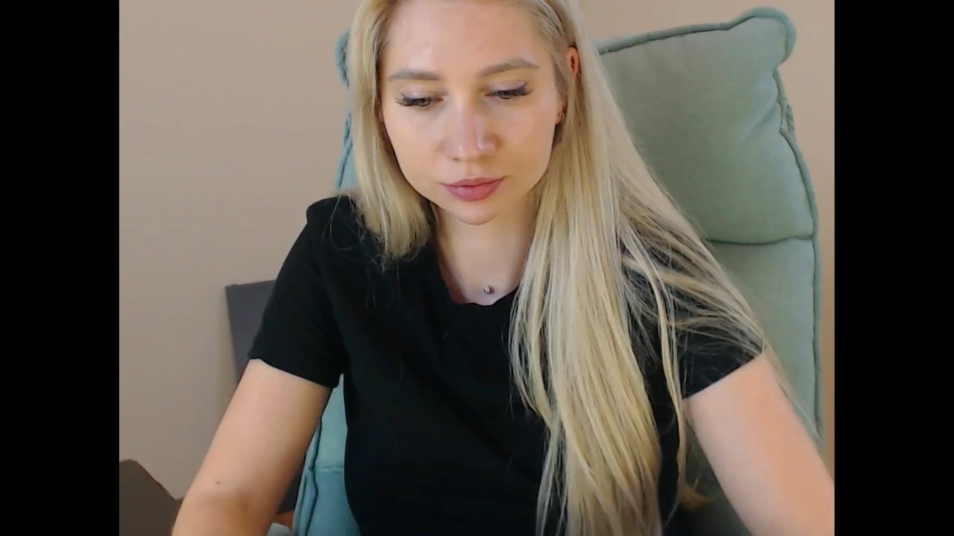 Gallery image thumbnail from Miss_Sylvia's myfreecams stream on, 07/16/2025, 18:04 image 14 of 20