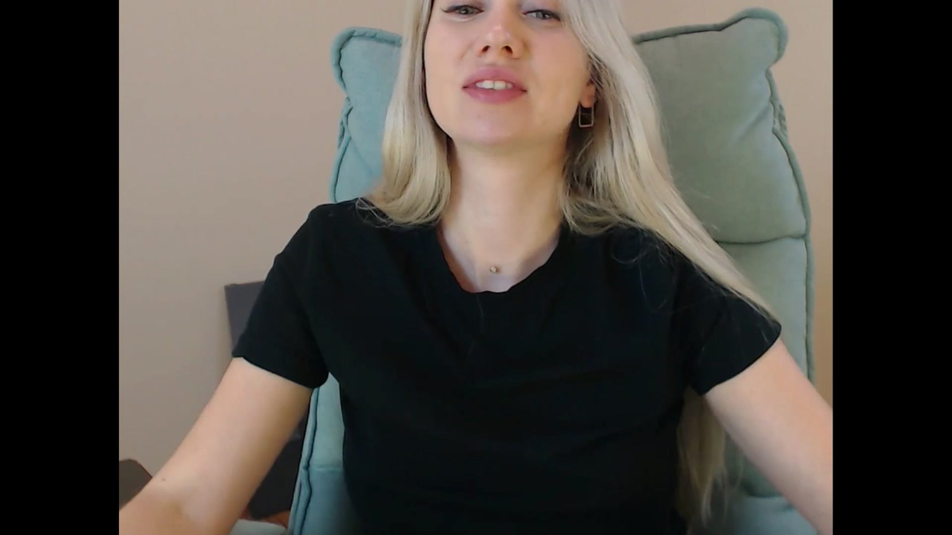Gallery image thumbnail from Miss_Sylvia's myfreecams stream on, 07/16/2025, 18:04 image 6 of 20