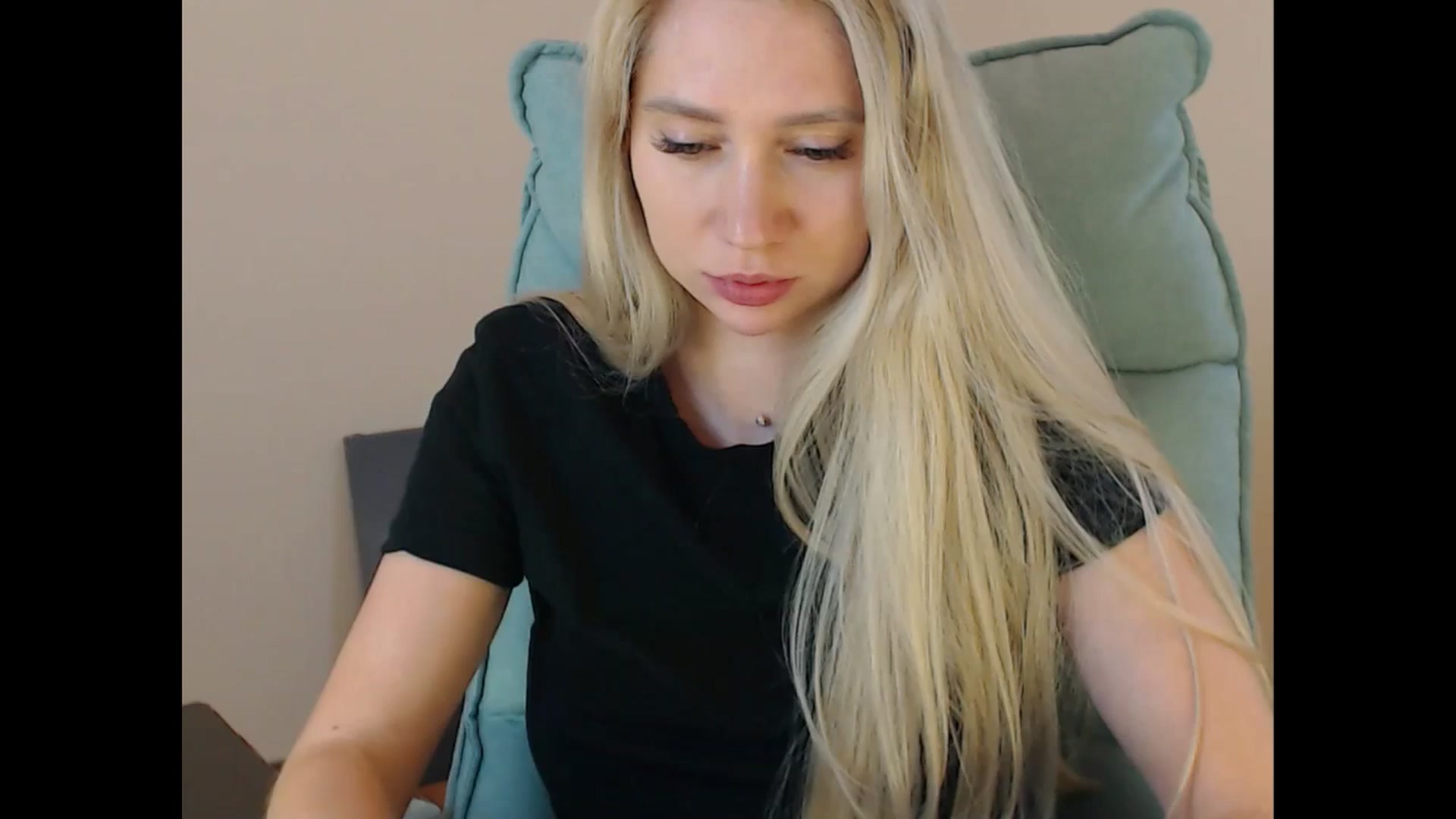 Gallery image thumbnail from Miss_Sylvia's myfreecams stream on, 07/16/2025, 18:04 image 8 of 20
