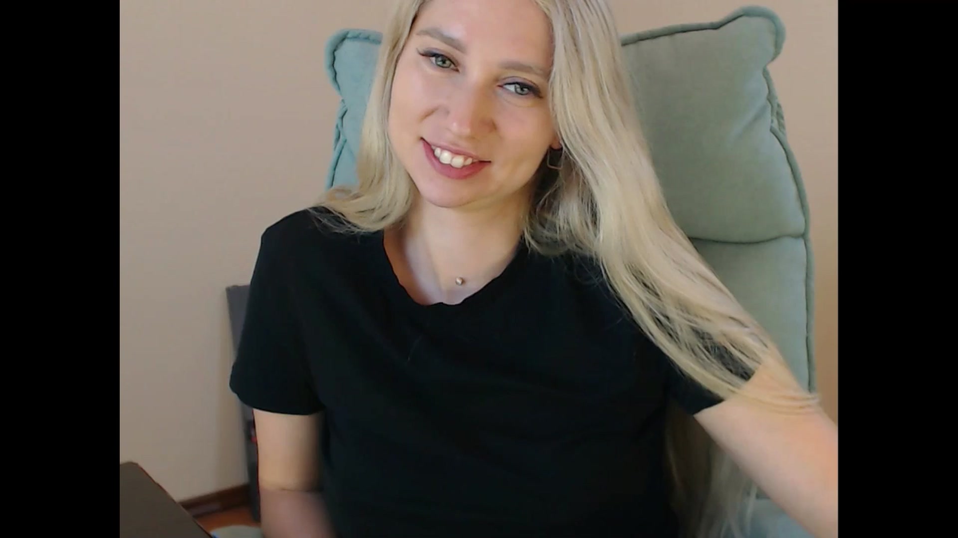 Gallery image thumbnail from Miss_Sylvia's myfreecams stream on, 07/16/2025, 18:04 image 7 of 20