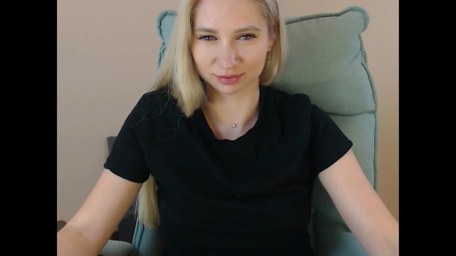 Gallery image thumbnail from Miss_Sylvia's myfreecams stream on, 07/16/2025, 18:47 image 9 of 20