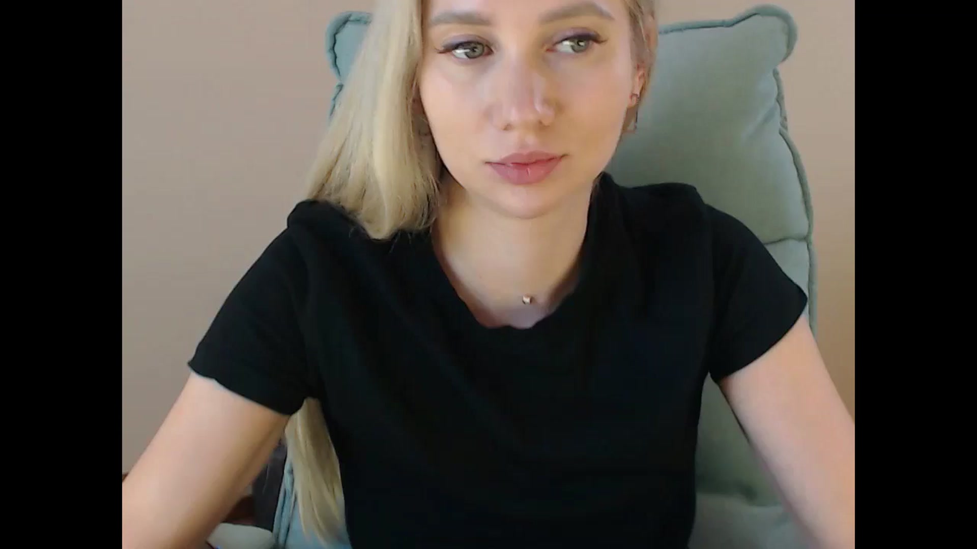Gallery image thumbnail from Miss_Sylvia's myfreecams stream on, 07/16/2025, 18:47 image 1 of 20