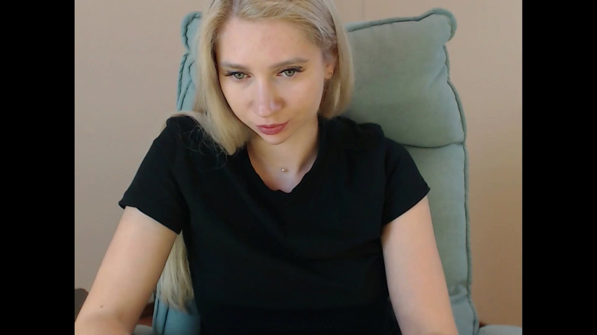 Gallery image thumbnail from Miss_Sylvia's myfreecams stream on, 07/16/2025, 18:47 image 14 of 20