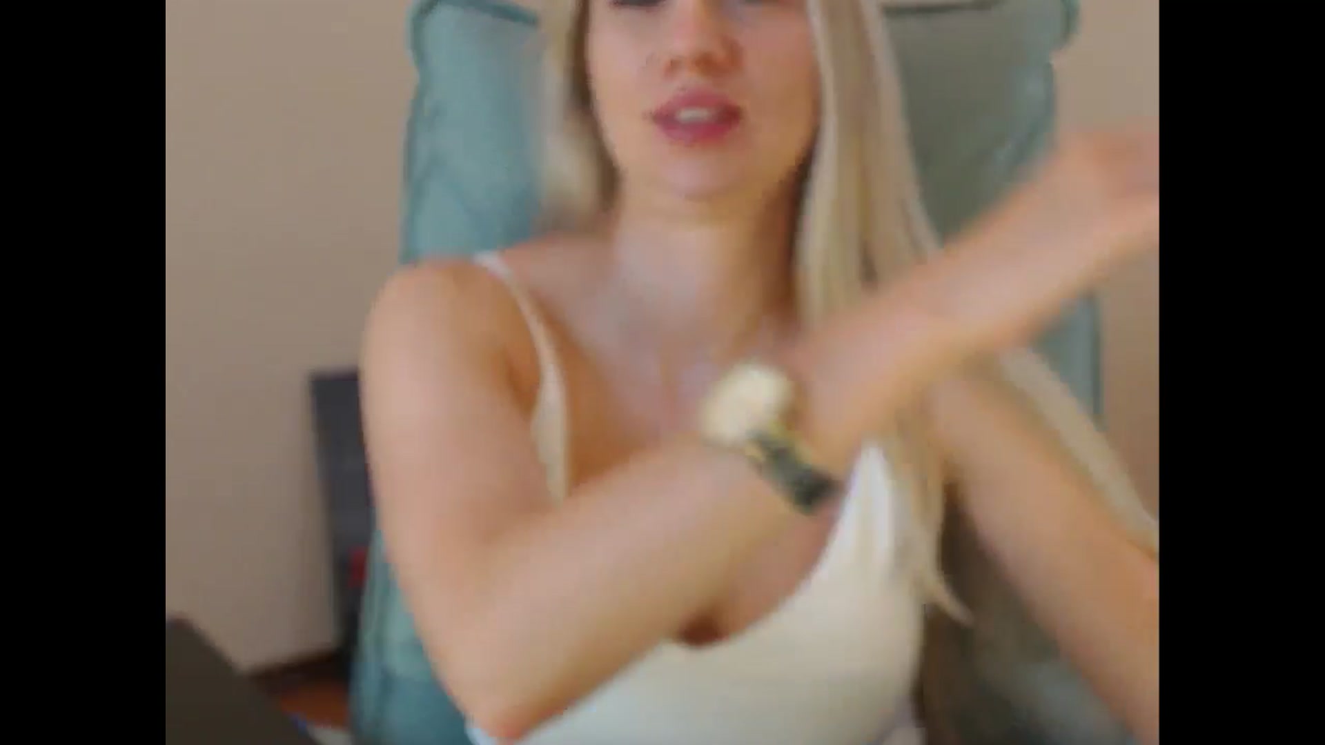 Gallery image thumbnail from Miss_Sylvia's myfreecams stream on, 07/18/2025, 18:36 image 13 of 20