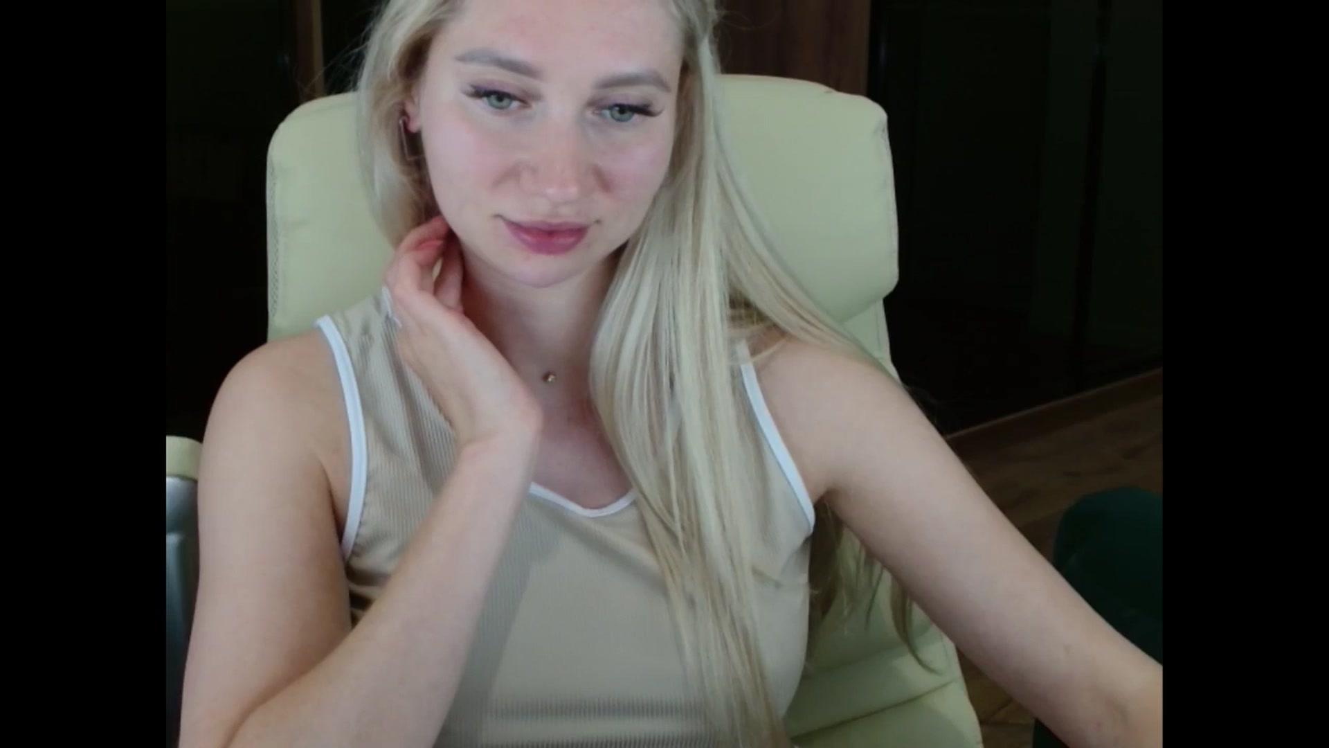 Gallery image thumbnail from Miss_Sylvia's myfreecams stream on, 07/20/2025, 19:31 image 2 of 20