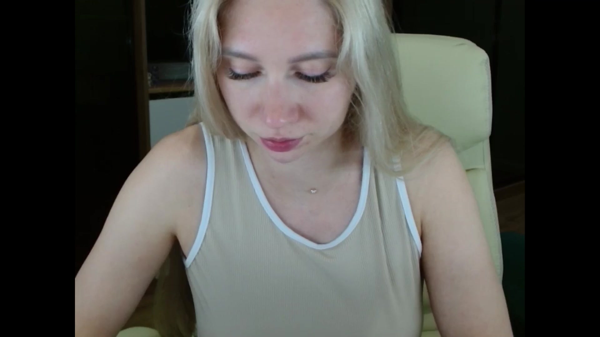 Gallery image thumbnail from Miss_Sylvia's myfreecams stream on, 07/20/2025, 20:07 image 3 of 20