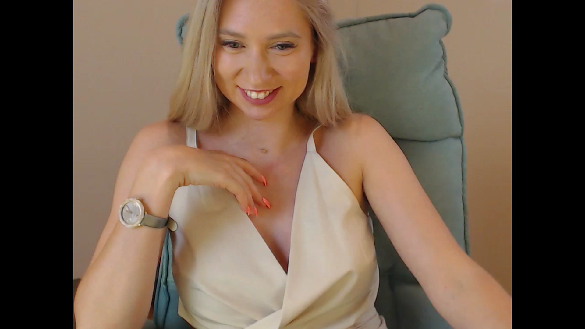 Gallery image thumbnail from Miss_Sylvia's myfreecams stream on, 07/24/2025, 17:03 image 15 of 20