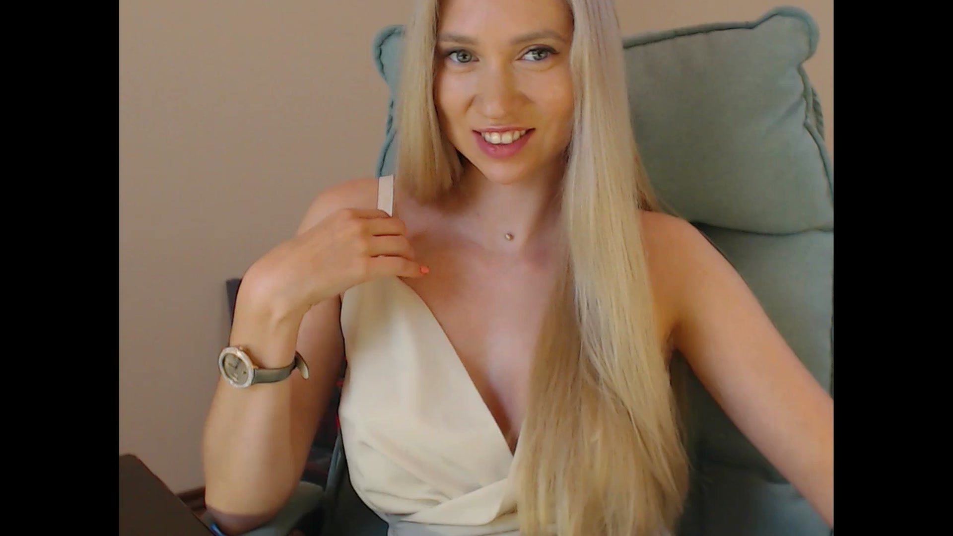 Gallery image thumbnail from Miss_Sylvia's myfreecams stream on, 07/24/2025, 17:03 image 13 of 20