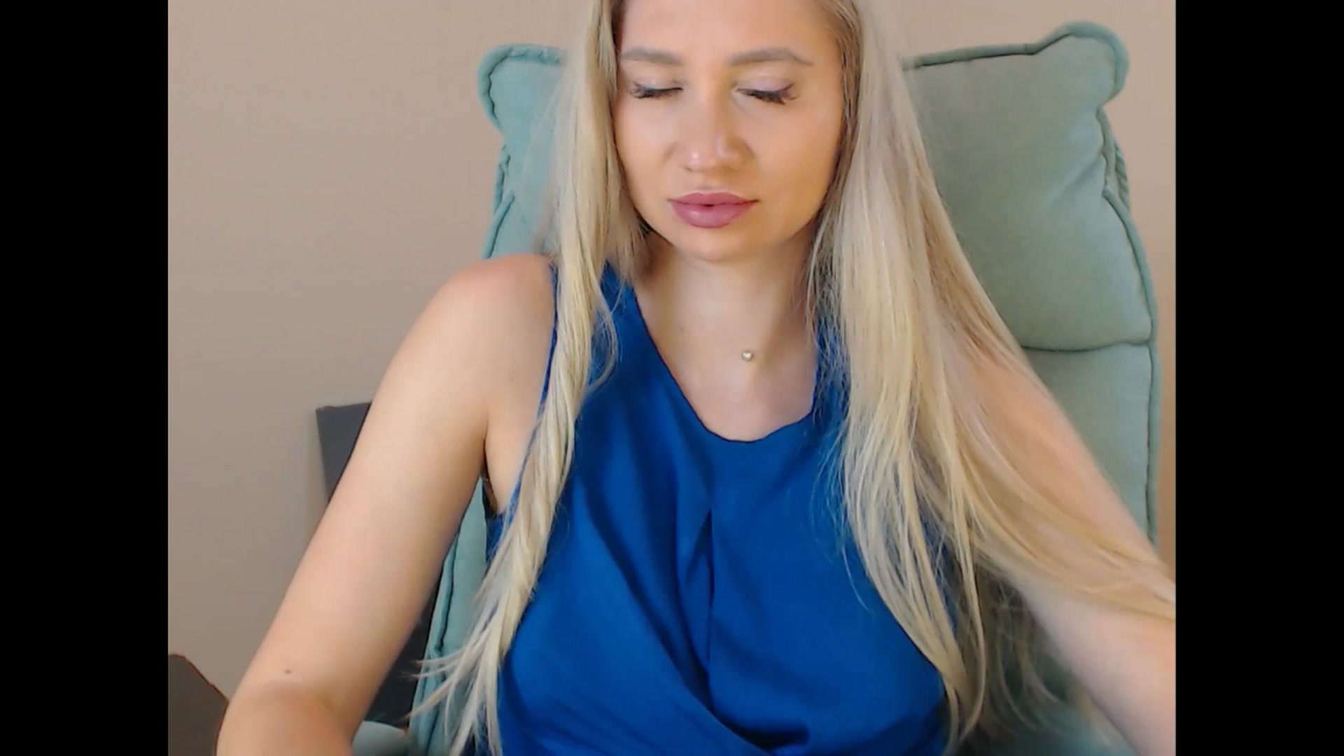 Gallery image thumbnail from Miss_Sylvia's myfreecams stream on, 07/25/2025, 16:28 image 7 of 20