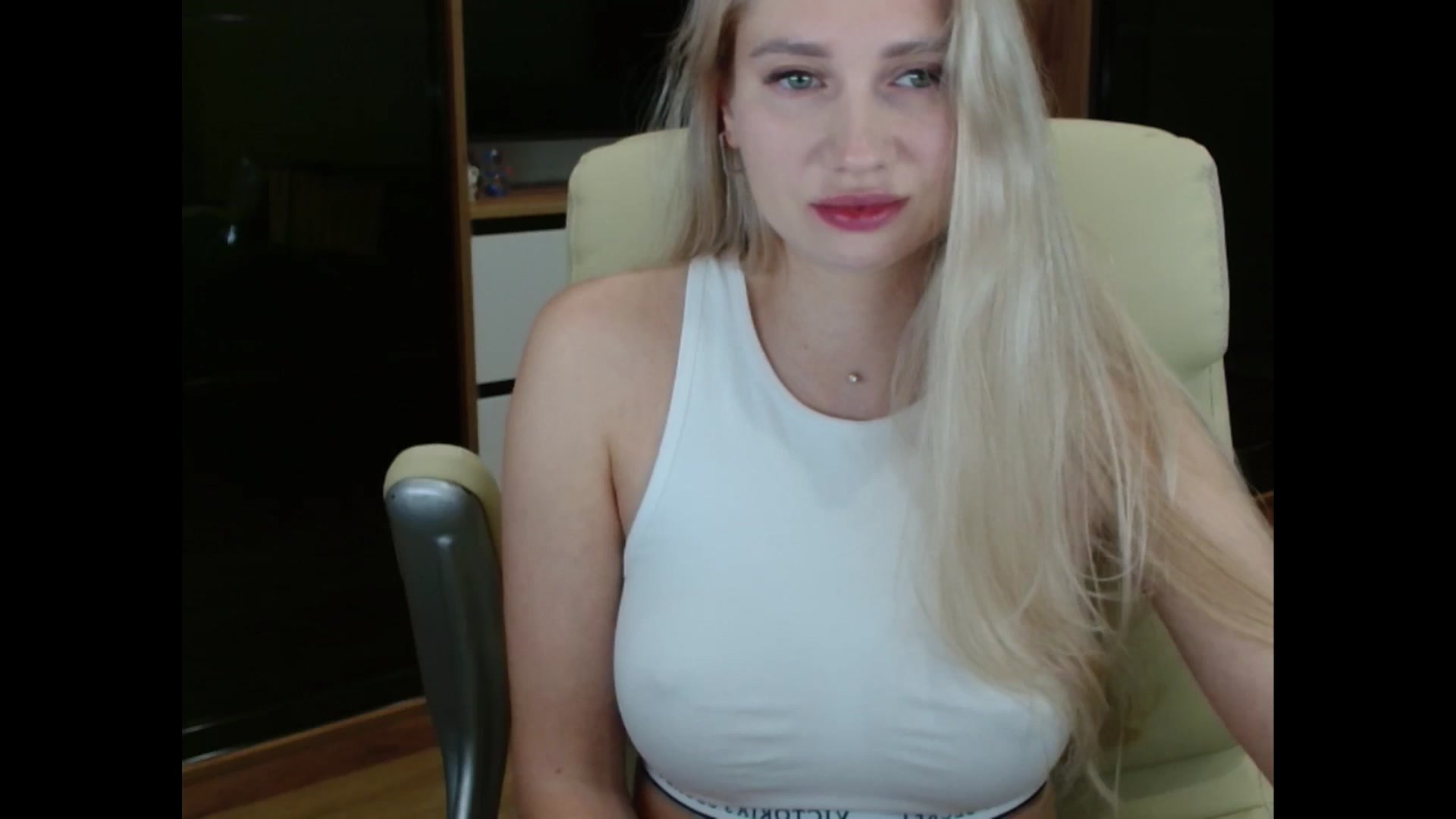 Gallery image thumbnail from Miss_Sylvia's myfreecams stream on, 07/27/2025, 18:56 image 17 of 20
