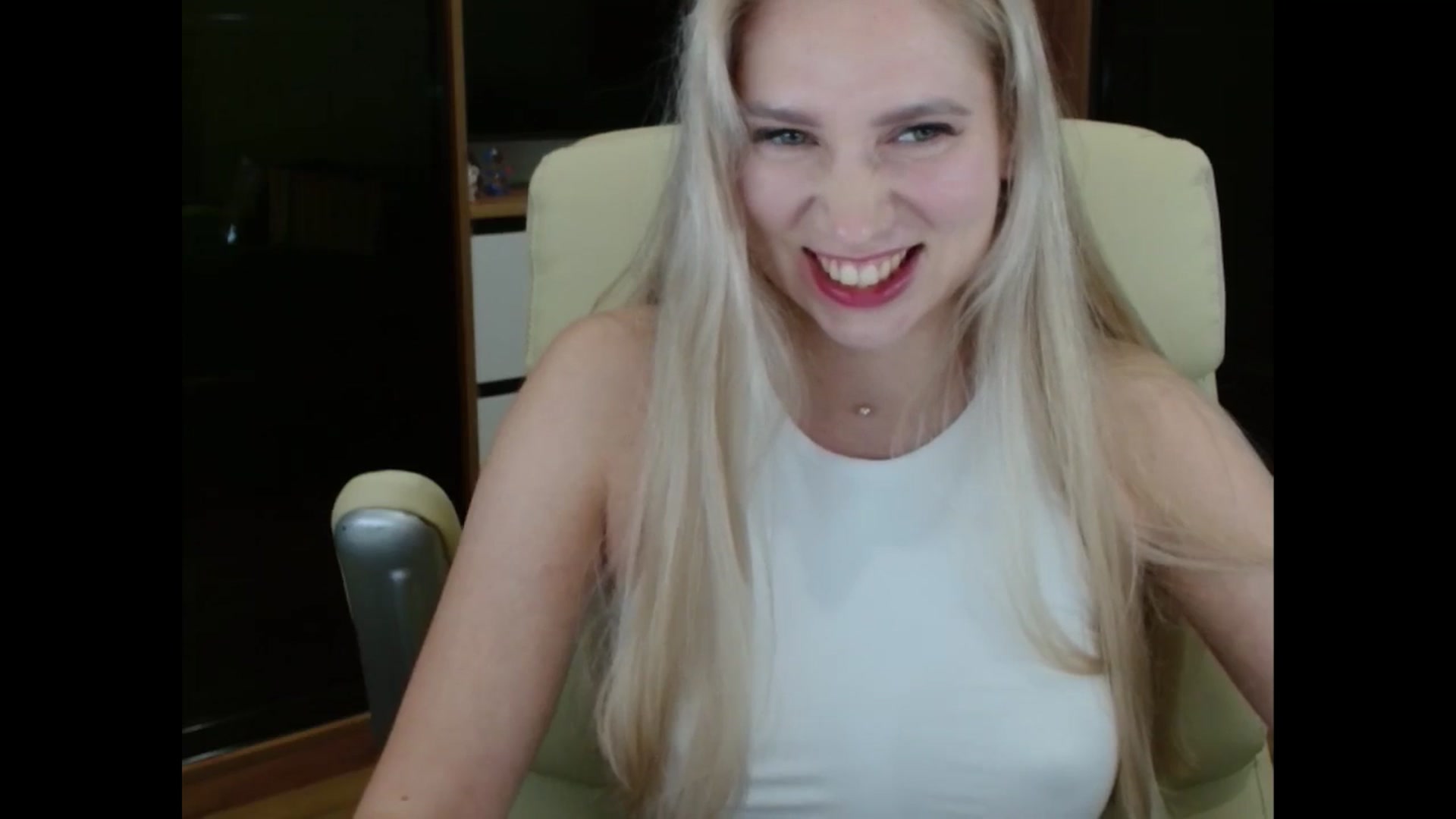 Gallery image thumbnail from Miss_Sylvia's myfreecams stream on, 07/27/2025, 18:56 image 10 of 20