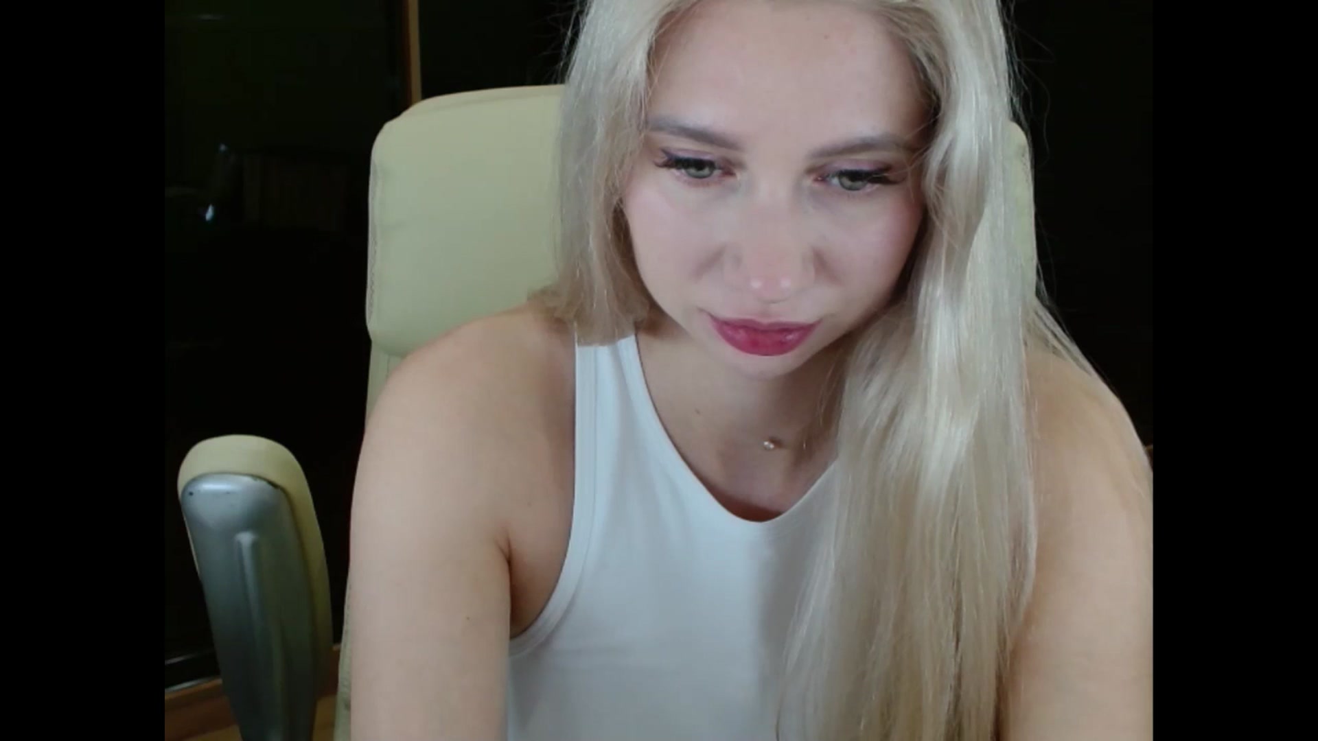 Gallery image thumbnail from Miss_Sylvia's myfreecams stream on, 07/27/2025, 20:33 image 9 of 20