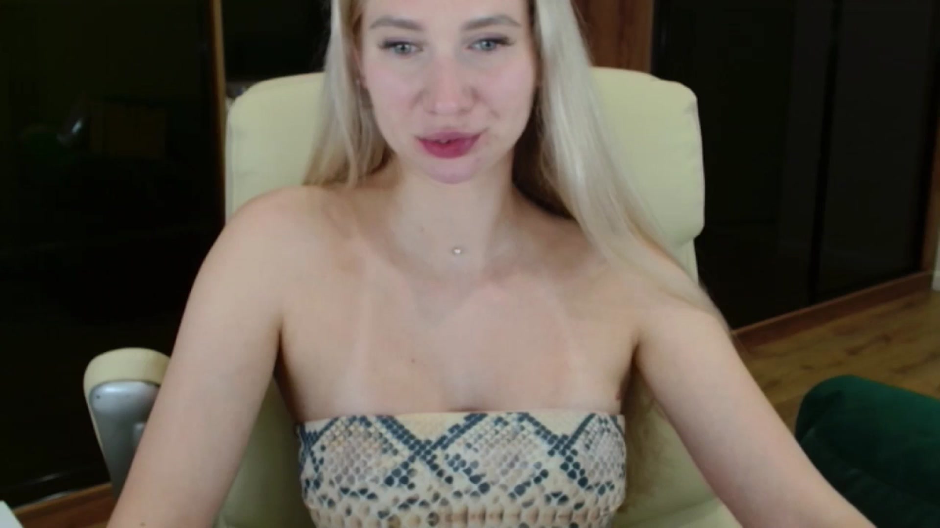 Gallery image thumbnail from Miss_Sylvia's myfreecams stream on, 07/28/2025, 19:51 image 16 of 20
