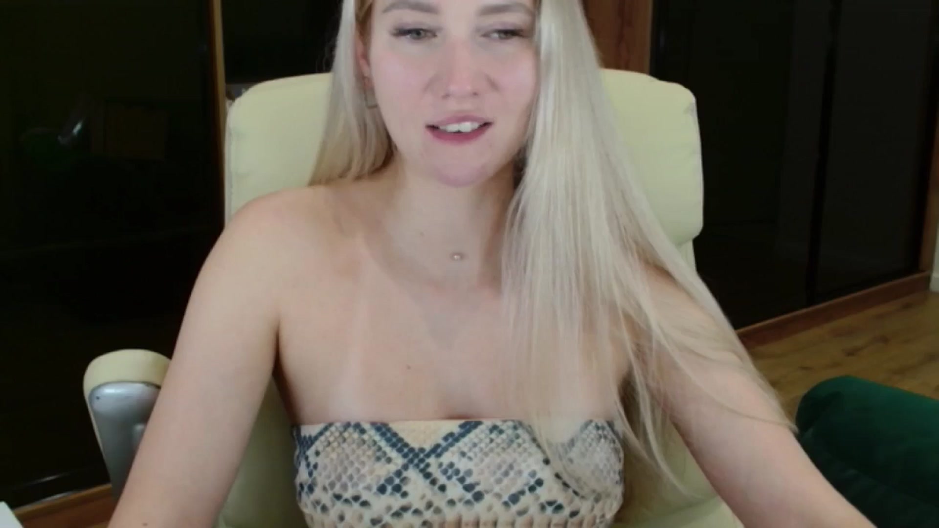 Gallery image thumbnail from Miss_Sylvia's myfreecams stream on, 07/28/2025, 19:51 image 15 of 20