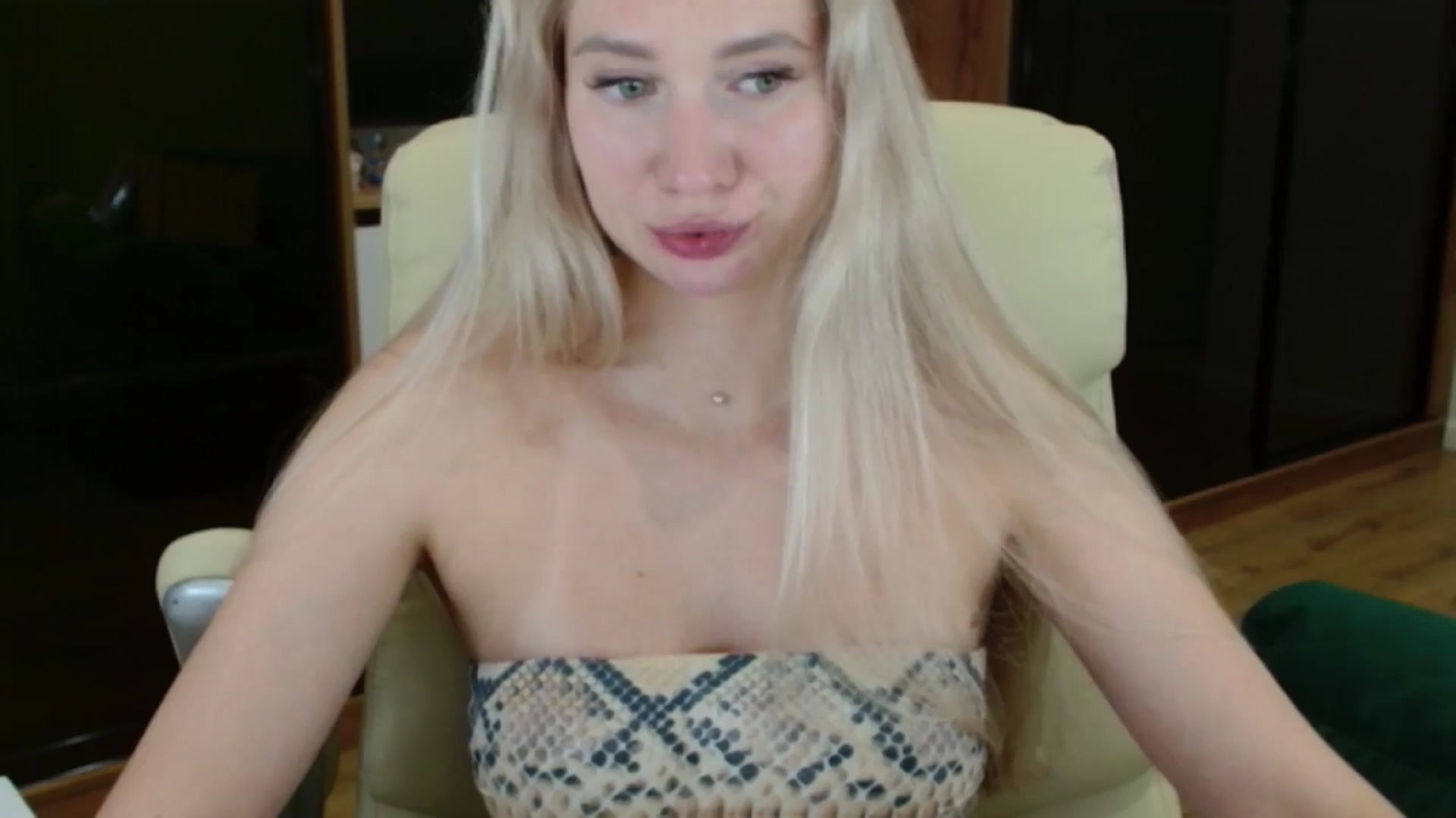 Gallery image thumbnail from Miss_Sylvia's myfreecams stream on, 07/28/2025, 19:51 image 8 of 20